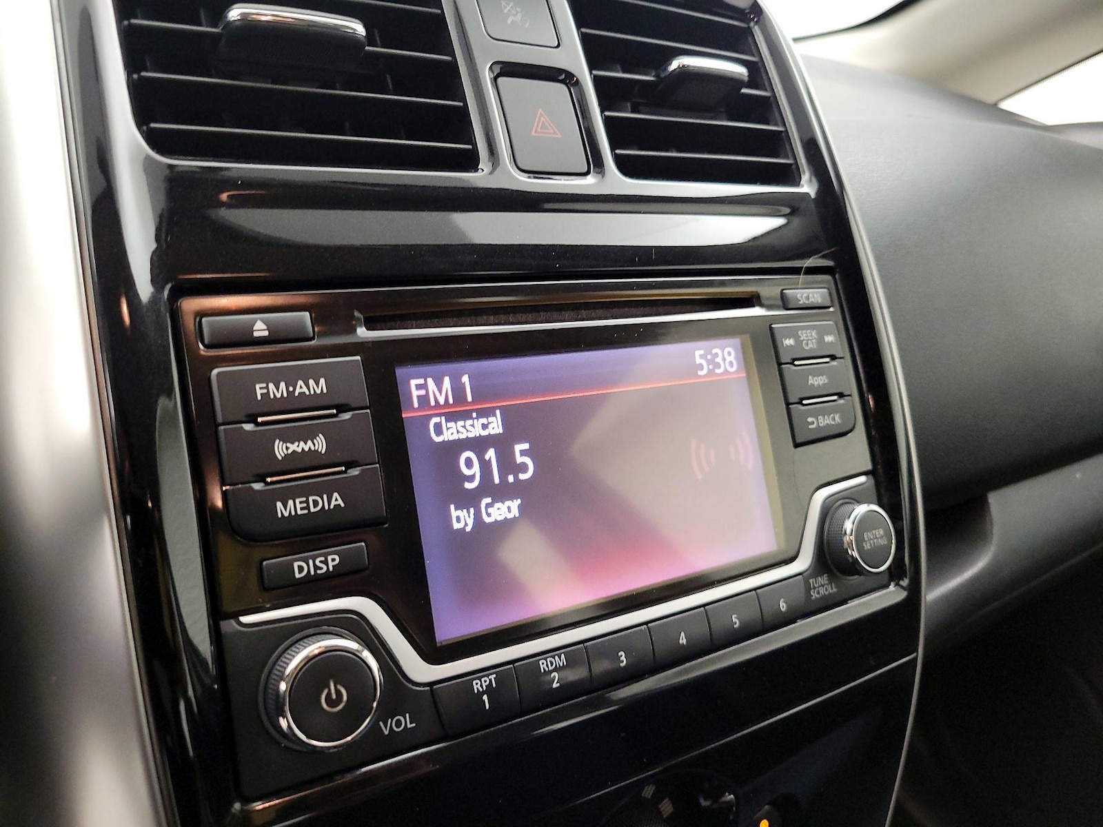 2016 Nissan Versa Note SV - Photo 16