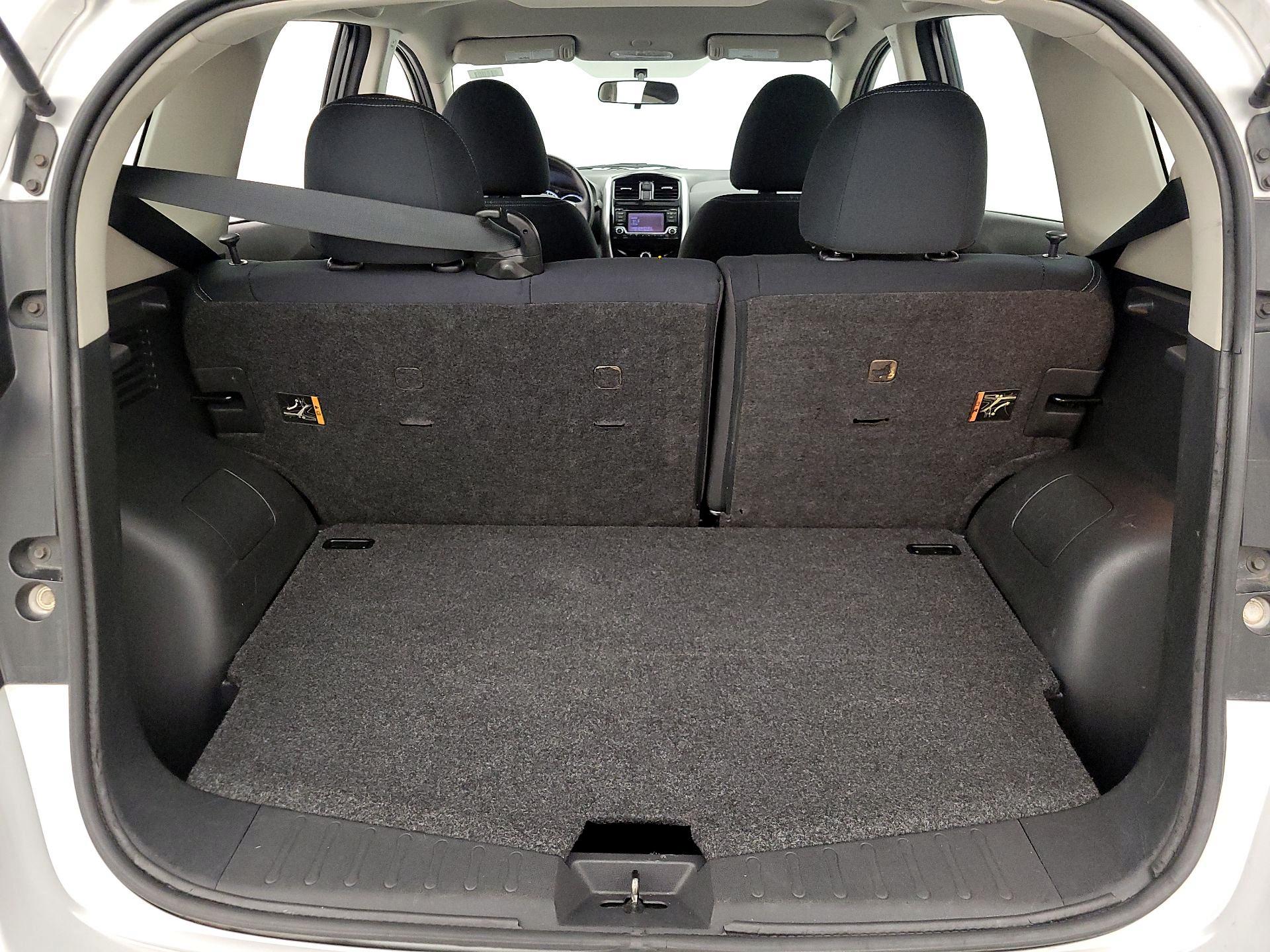 Thumbnail: 2016 Nissan Versa Note - 20