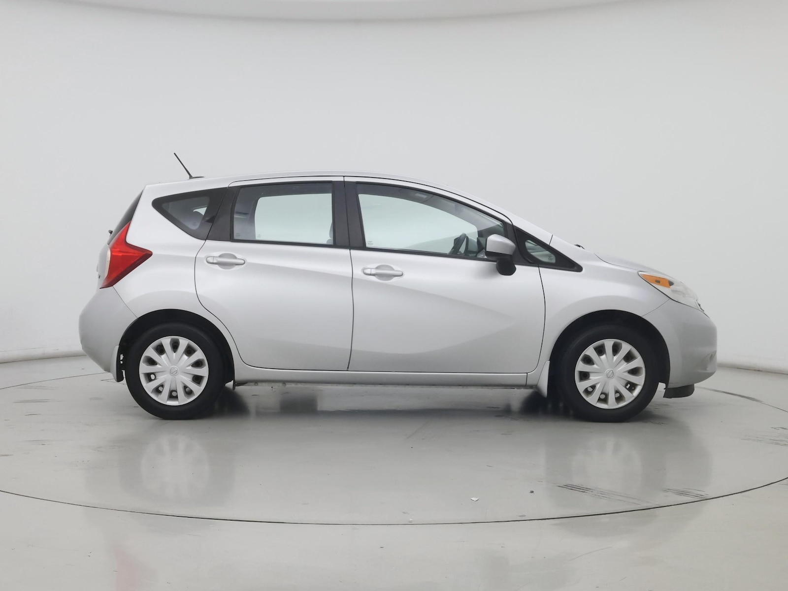 2016 Nissan Versa Note SV - Photo 8
