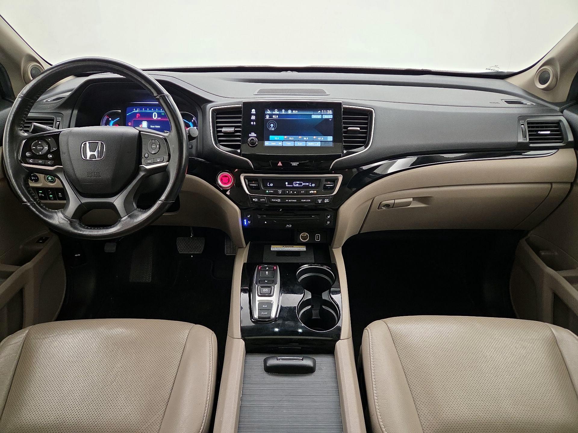 Thumbnail: 2020 Honda Pilot - 9