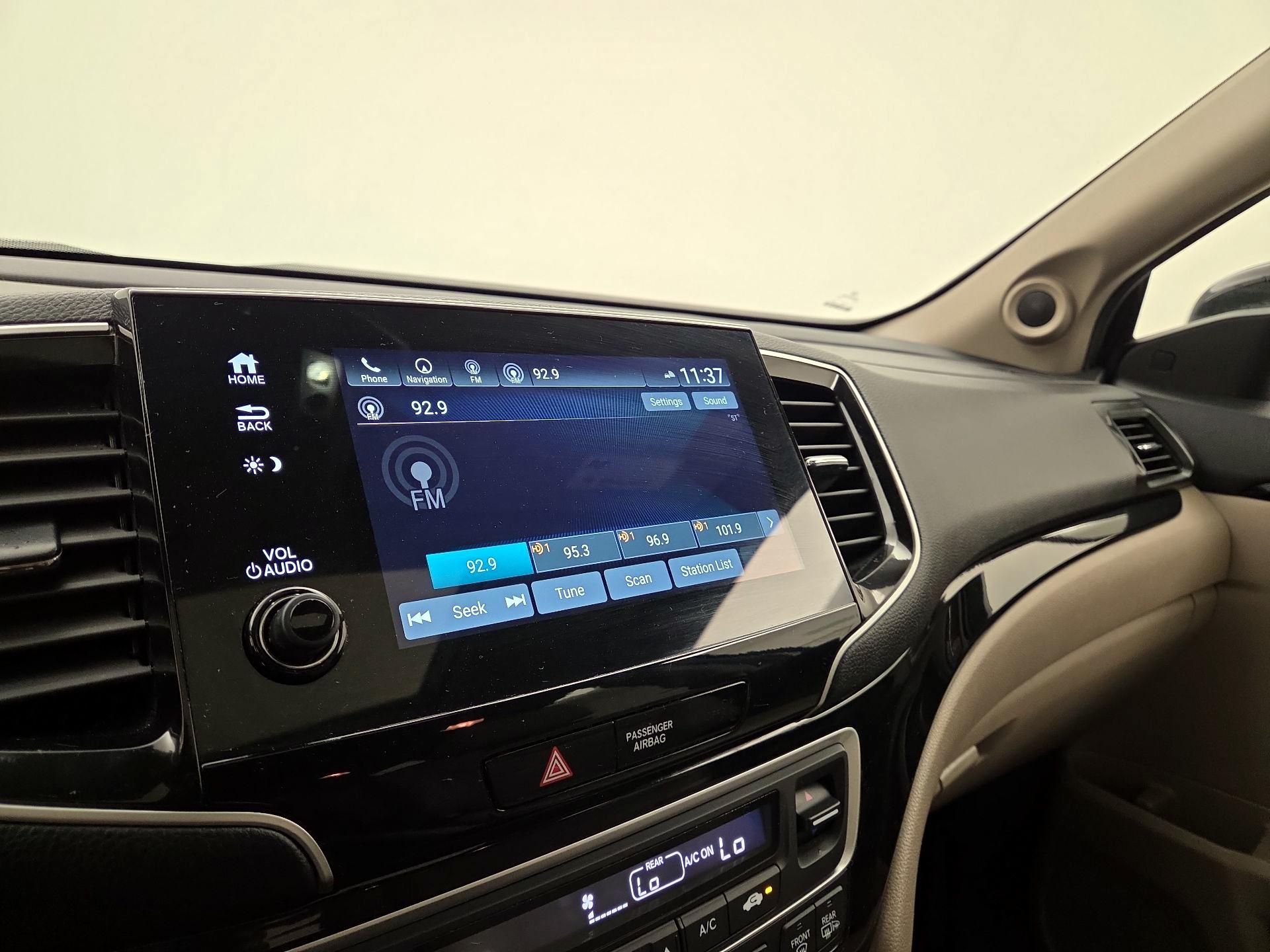 Thumbnail: 2020 Honda Pilot - 15