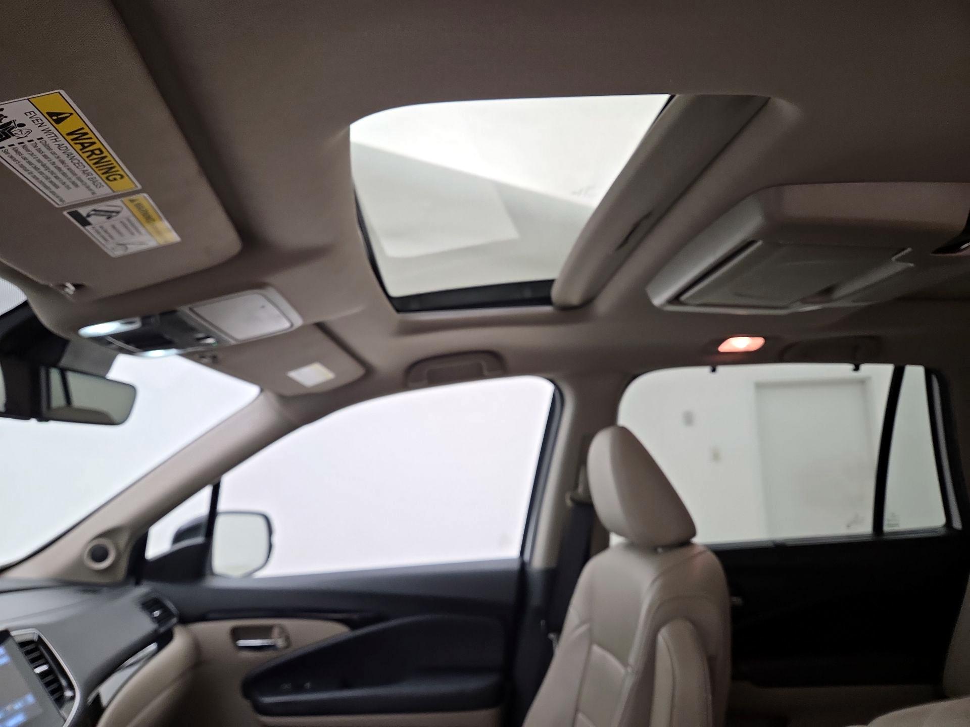 Thumbnail: 2020 Honda Pilot - 19