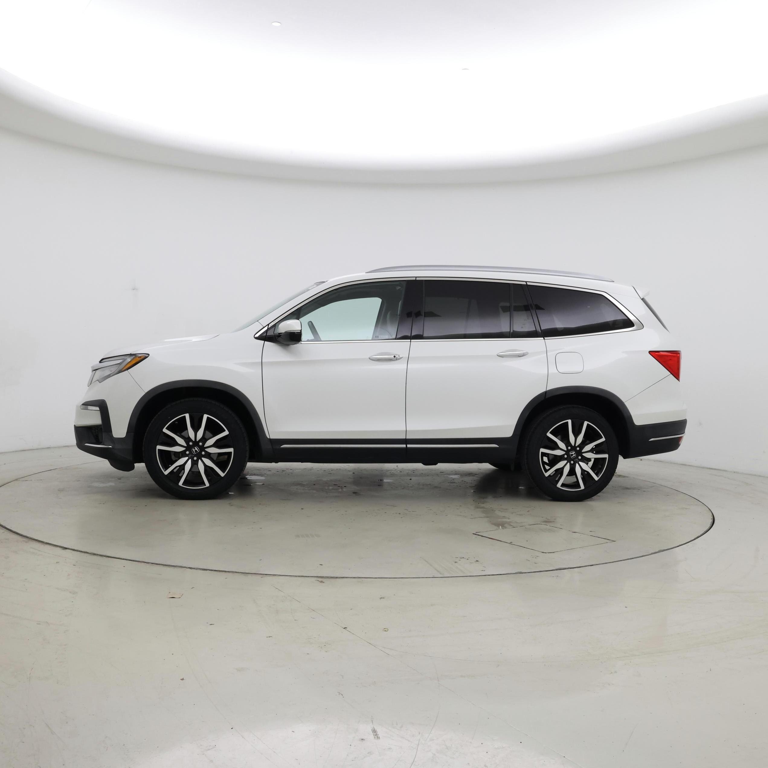 Thumbnail: 2020 Honda Pilot - 3