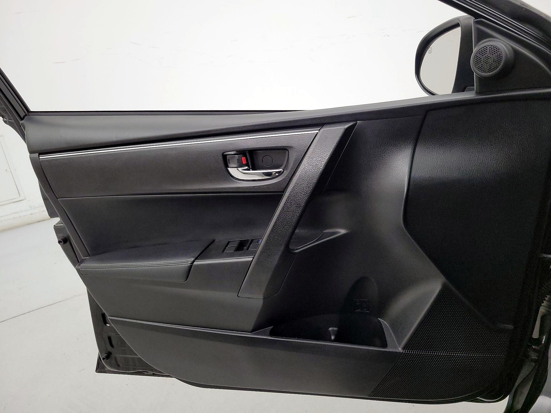 Thumbnail: 2019 Toyota Corolla - 12