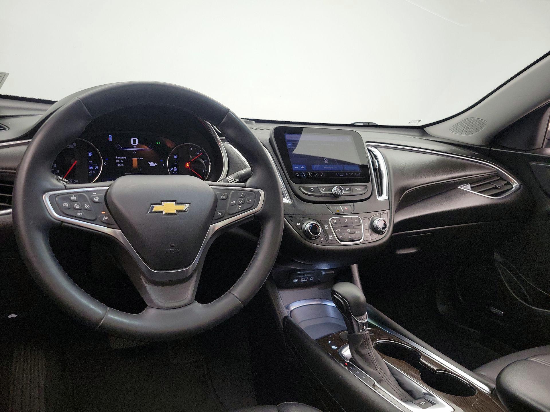 Thumbnail: 2023 Chevrolet Malibu - 9