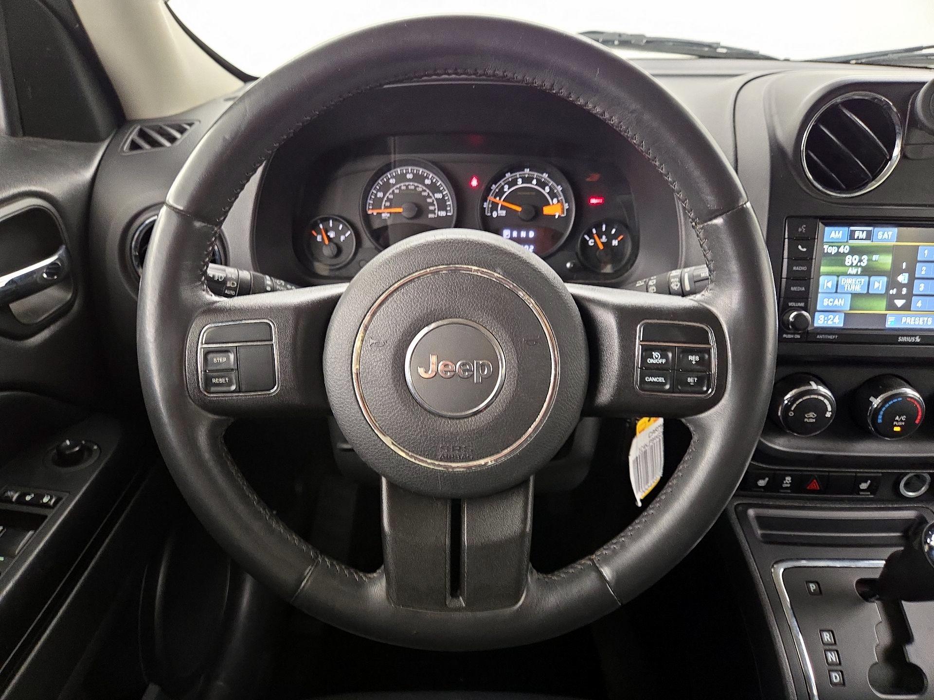 Thumbnail: 2016 Jeep Patriot - 10