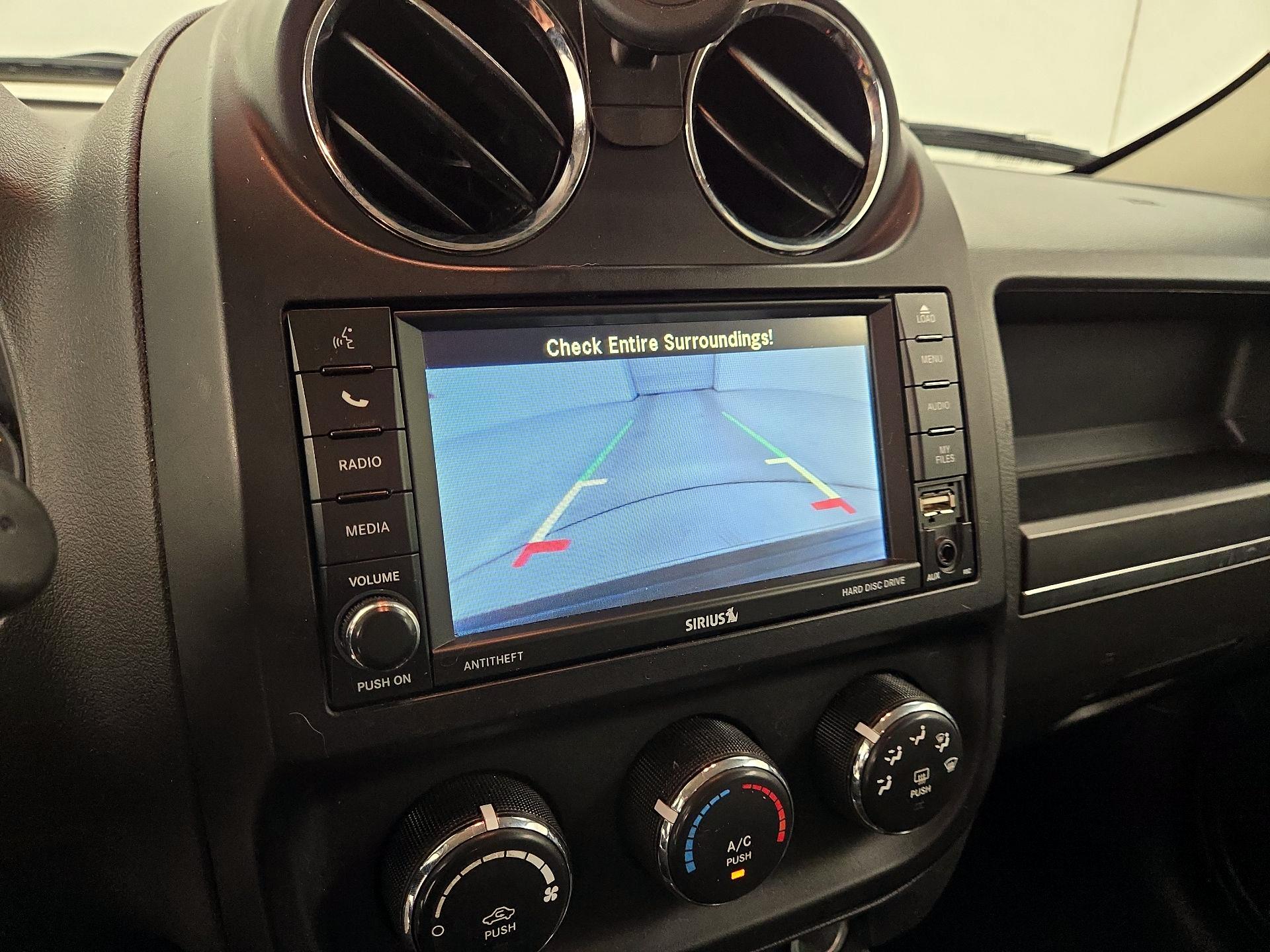 Thumbnail: 2016 Jeep Patriot - 13