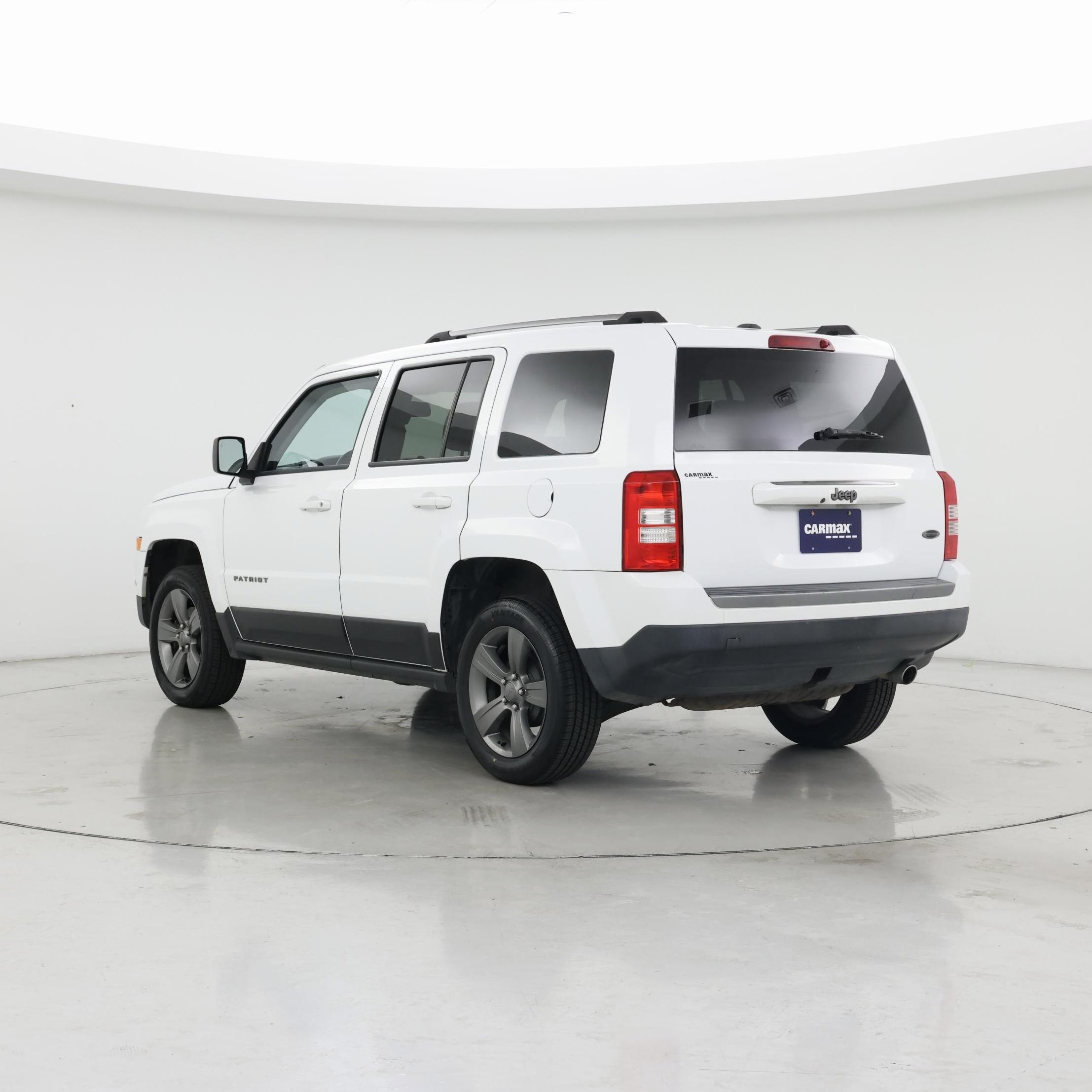 Thumbnail: 2016 Jeep Patriot - 2