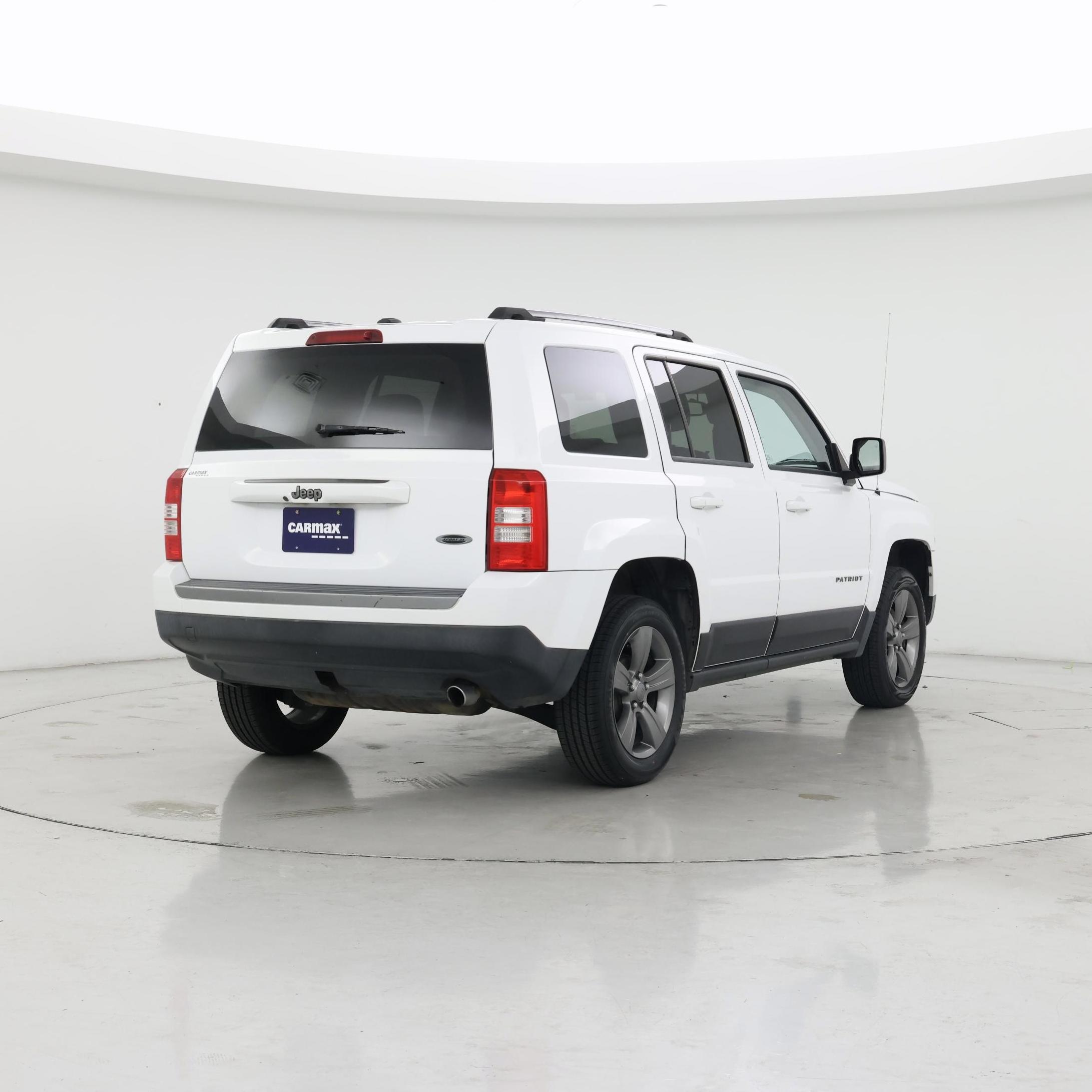 Thumbnail: 2016 Jeep Patriot - 8