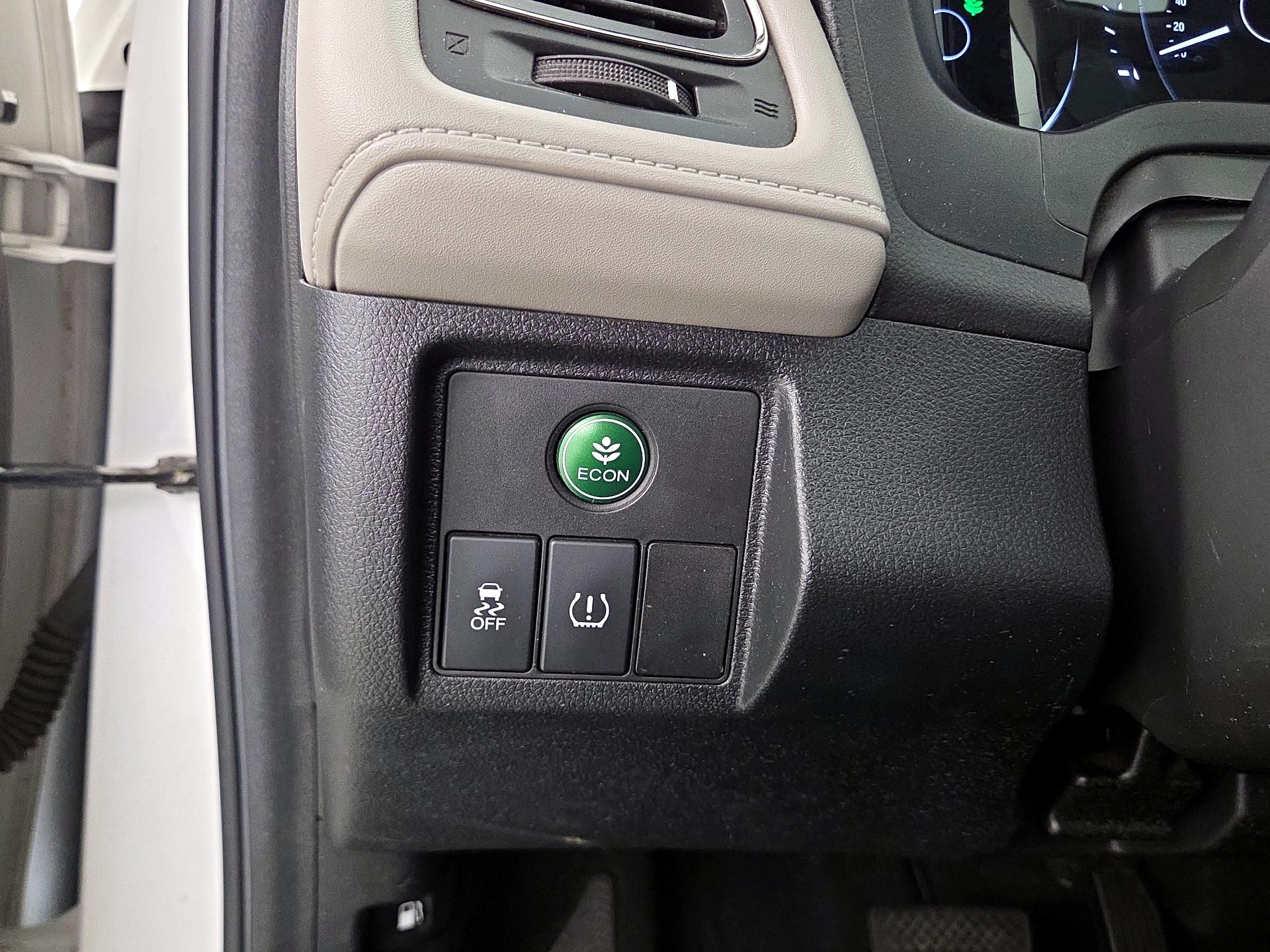 Thumbnail: 2016 Honda HR-V - 13