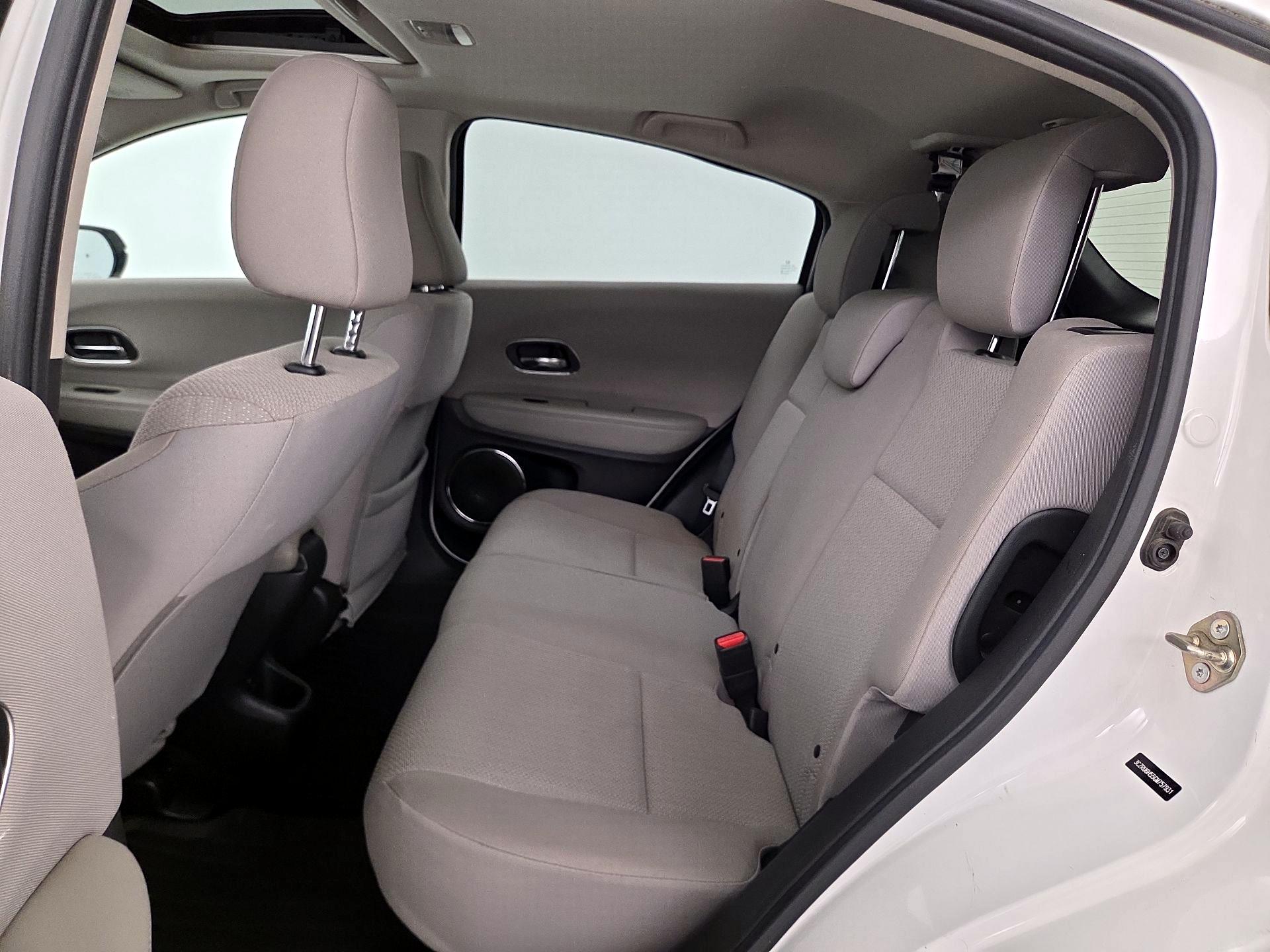 Thumbnail: 2016 Honda HR-V - 19