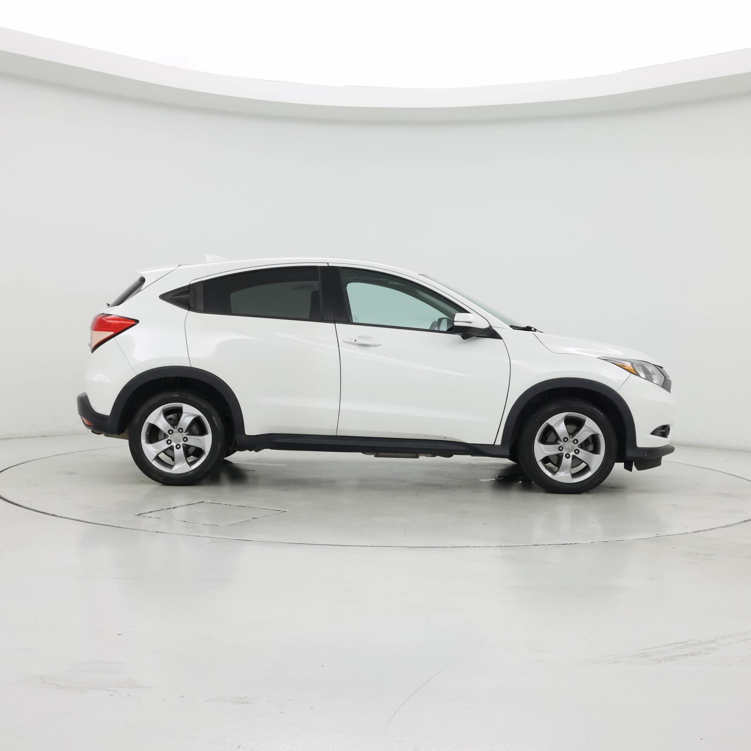 Thumbnail: 2016 Honda HR-V - 7