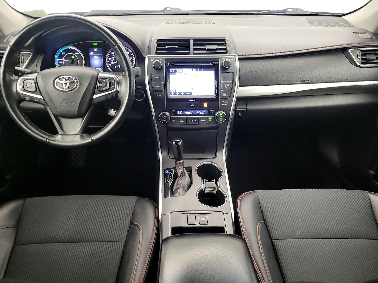 2017 Toyota Camry SE - Photo 10