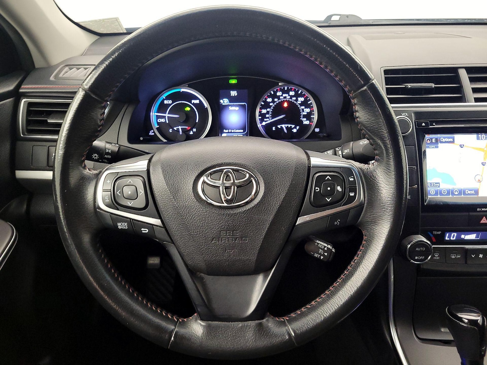 2017 Toyota Camry SE - Photo 11