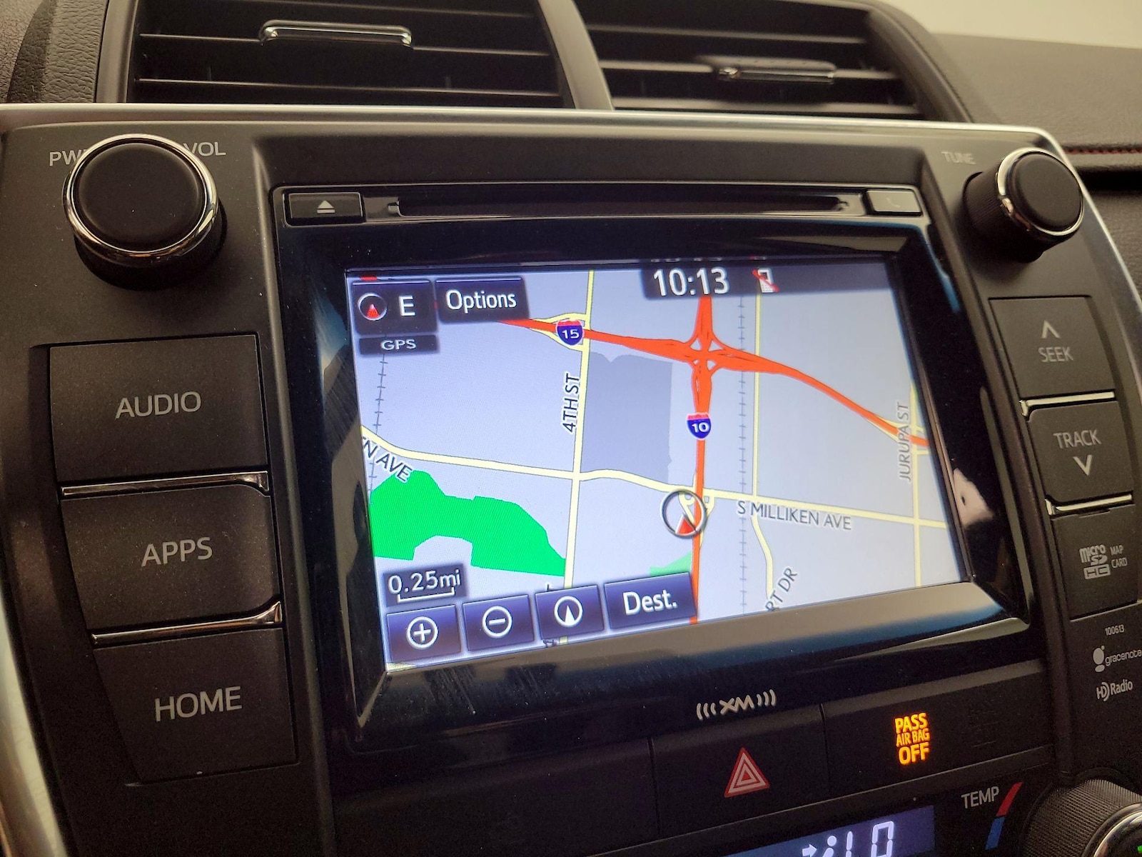 2017 Toyota Camry SE - Photo 15