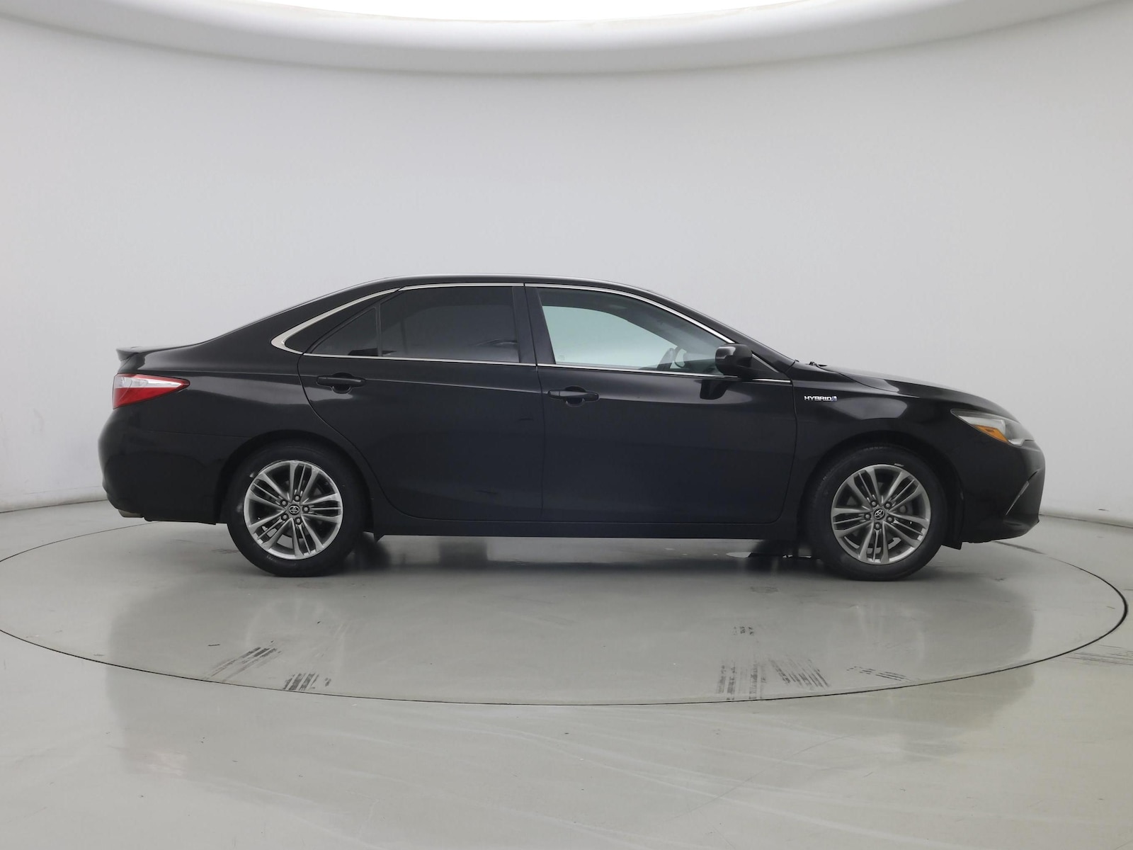 2017 Toyota Camry SE - Photo 8