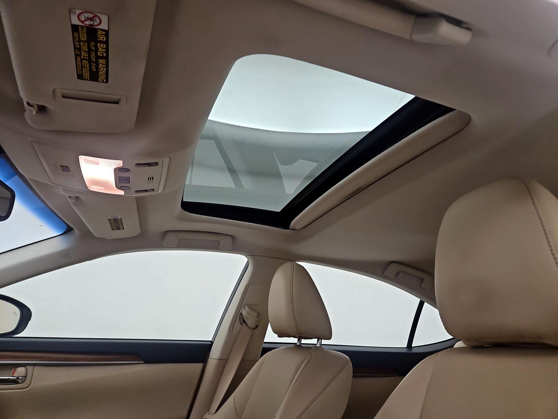 Thumbnail: 2015 Lexus ES - 20