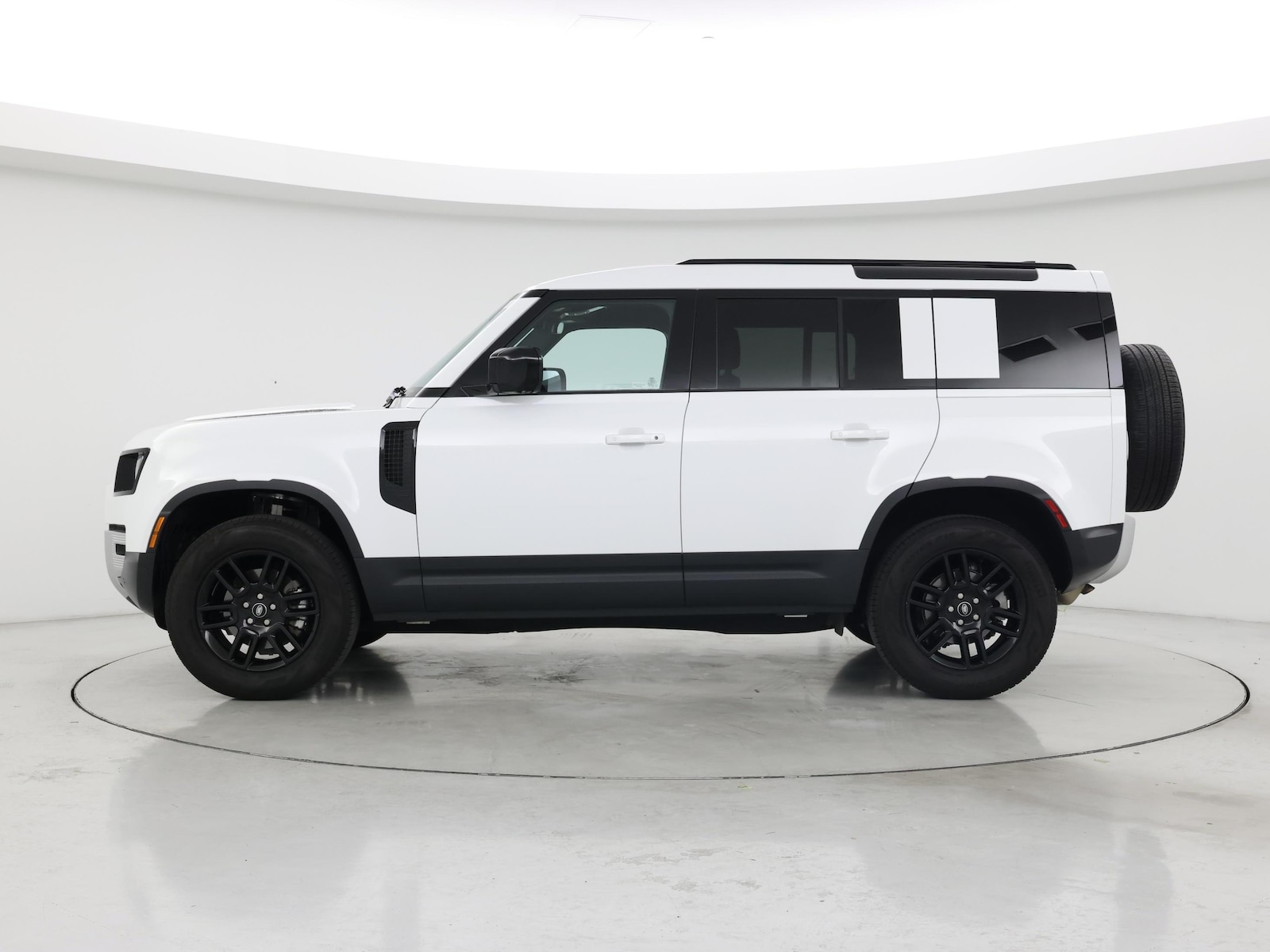 2025 Land Rover Defender S - Photo 4