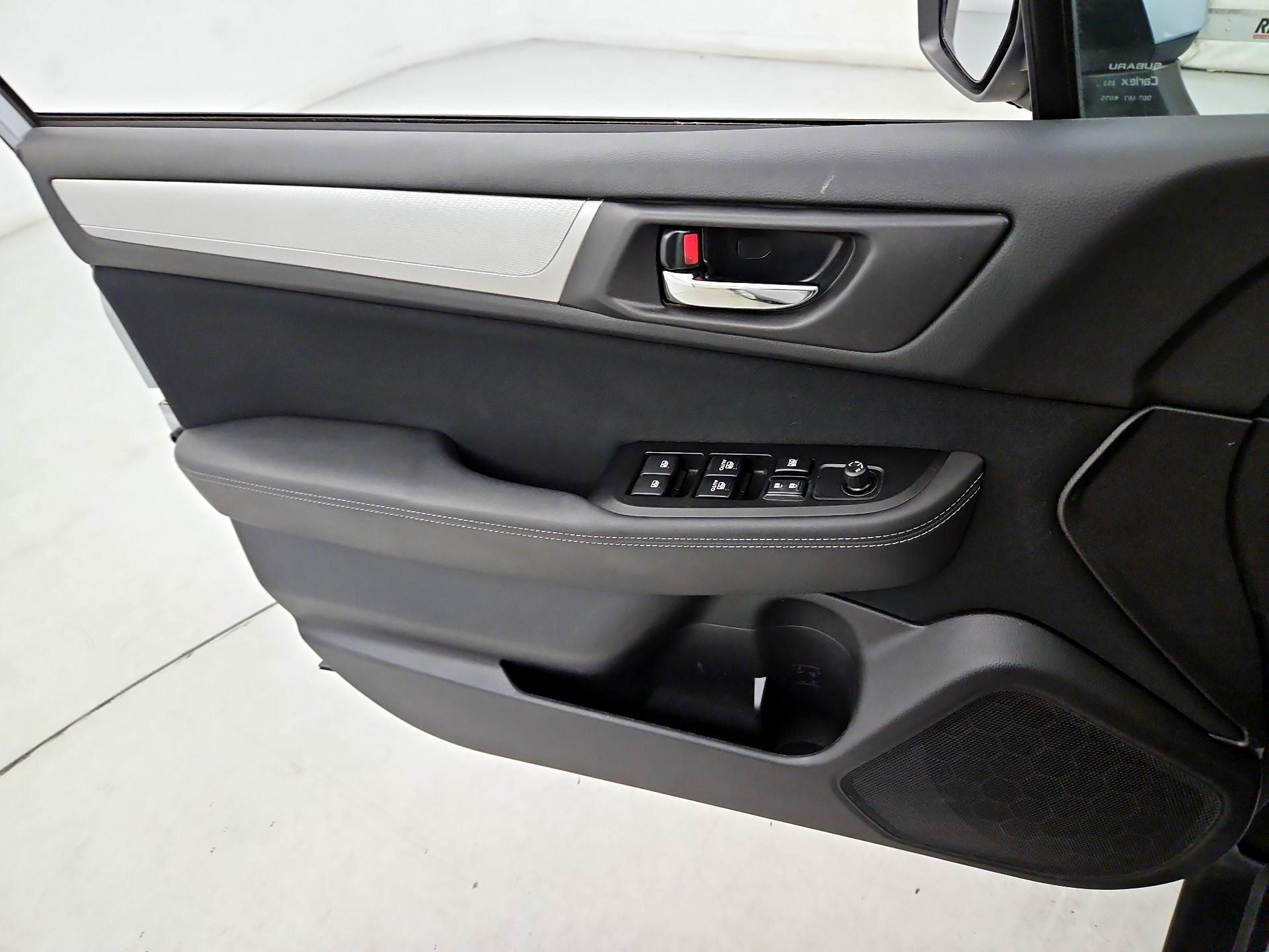 Thumbnail: 2016 Subaru Outback - 12
