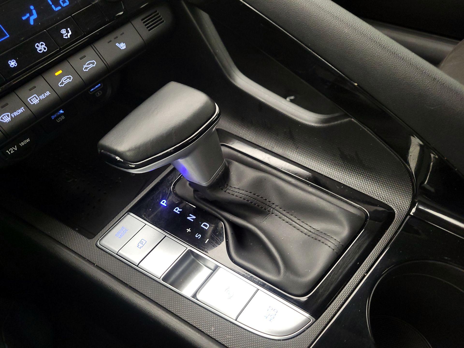 Thumbnail: 2023 Hyundai Elantra - 18