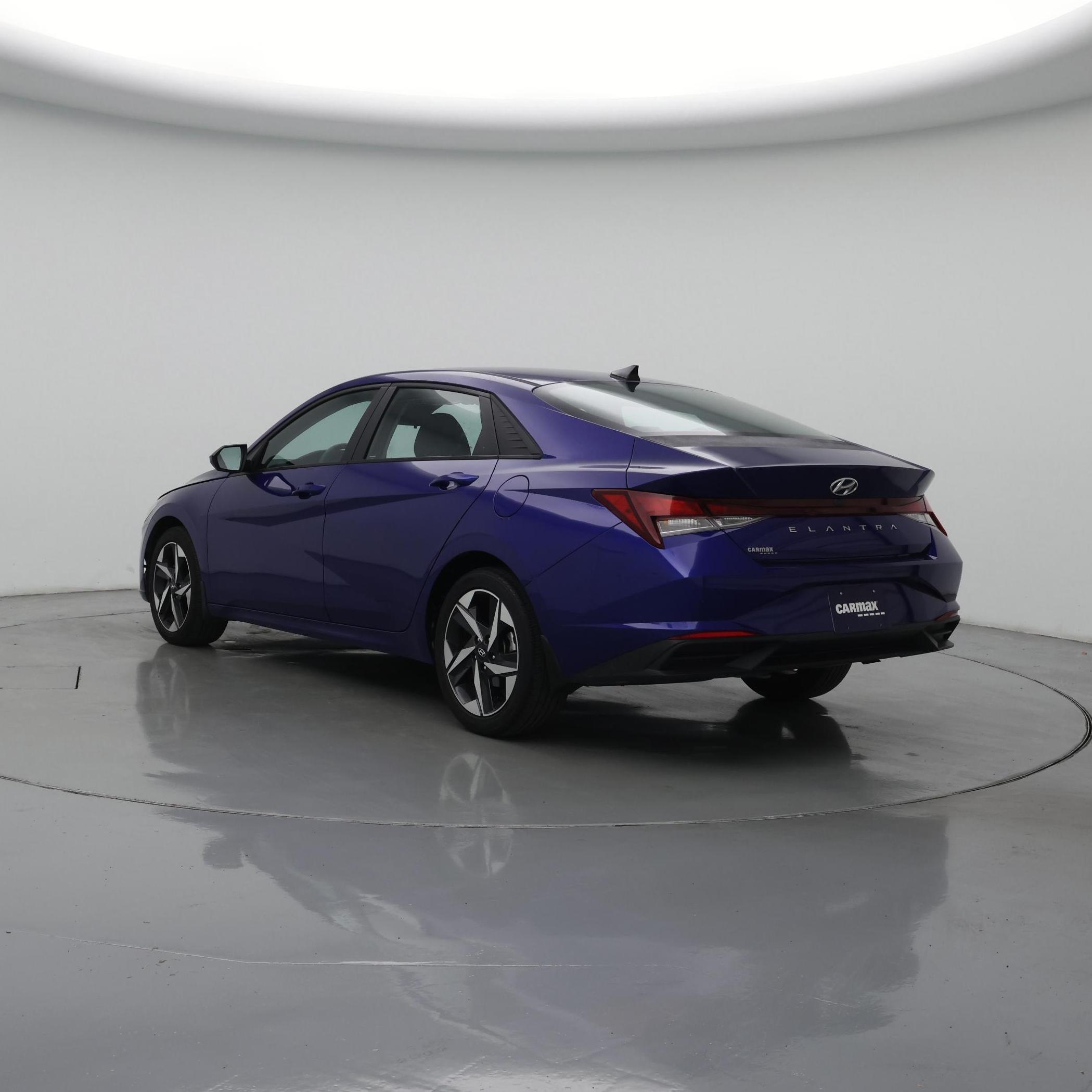 Thumbnail: 2023 Hyundai Elantra - 2