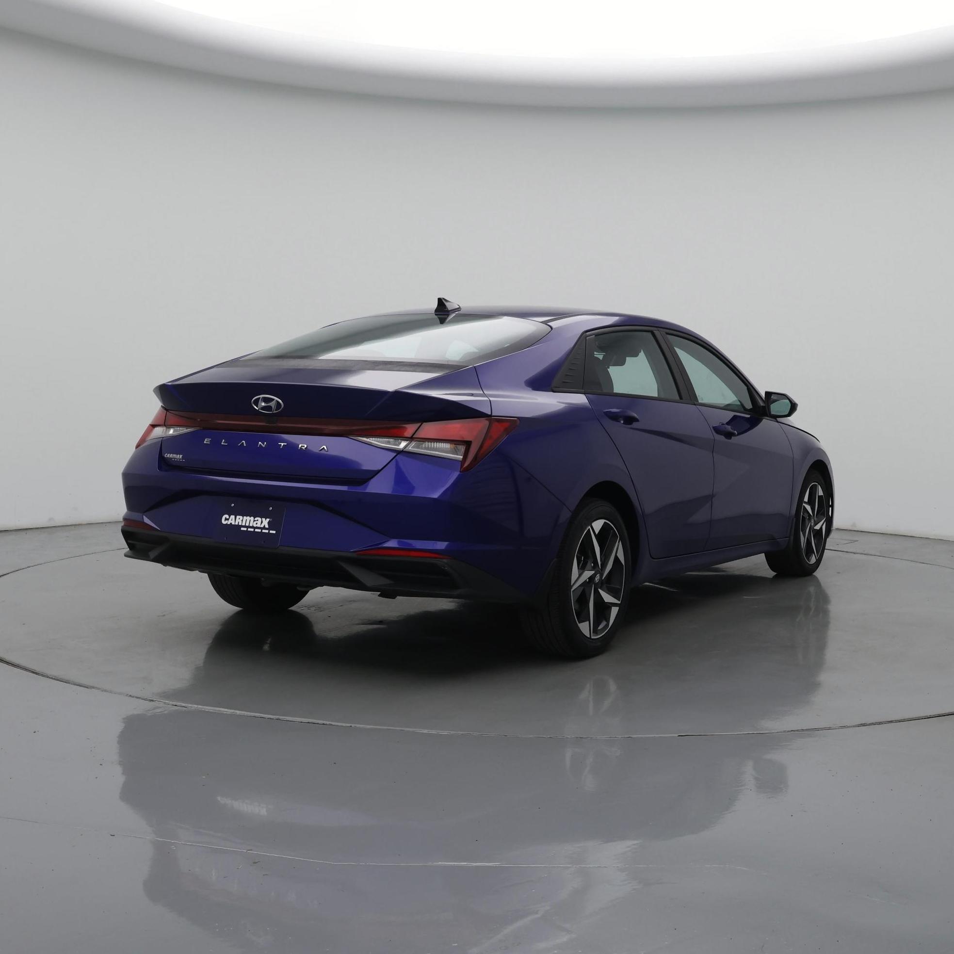 Thumbnail: 2023 Hyundai Elantra - 8