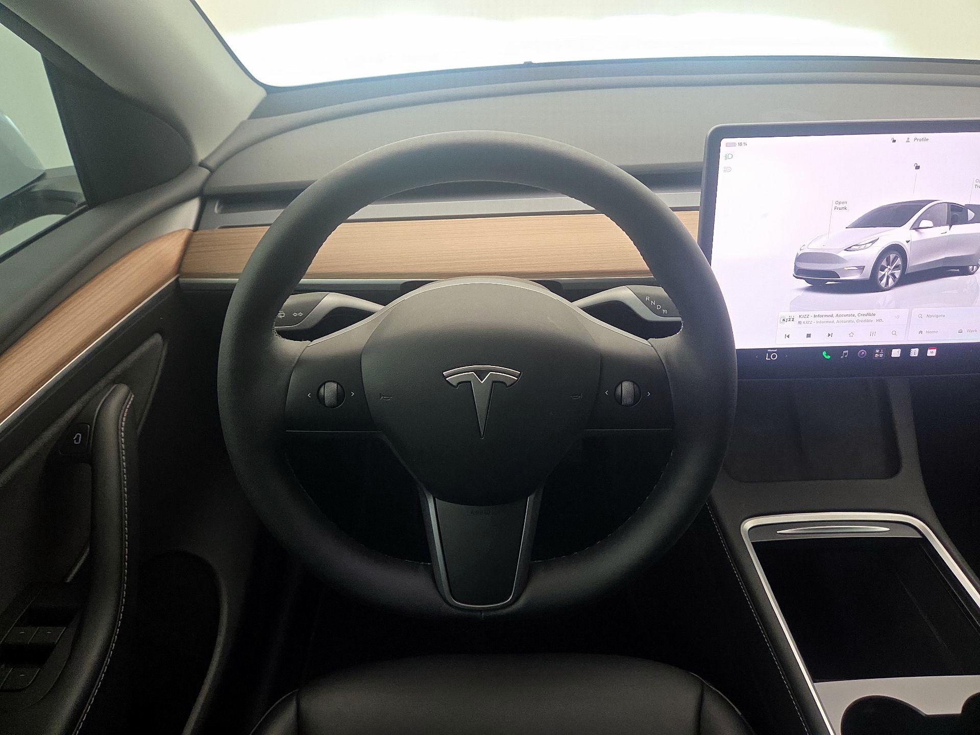 Thumbnail: 2023 Tesla Model Y - 10