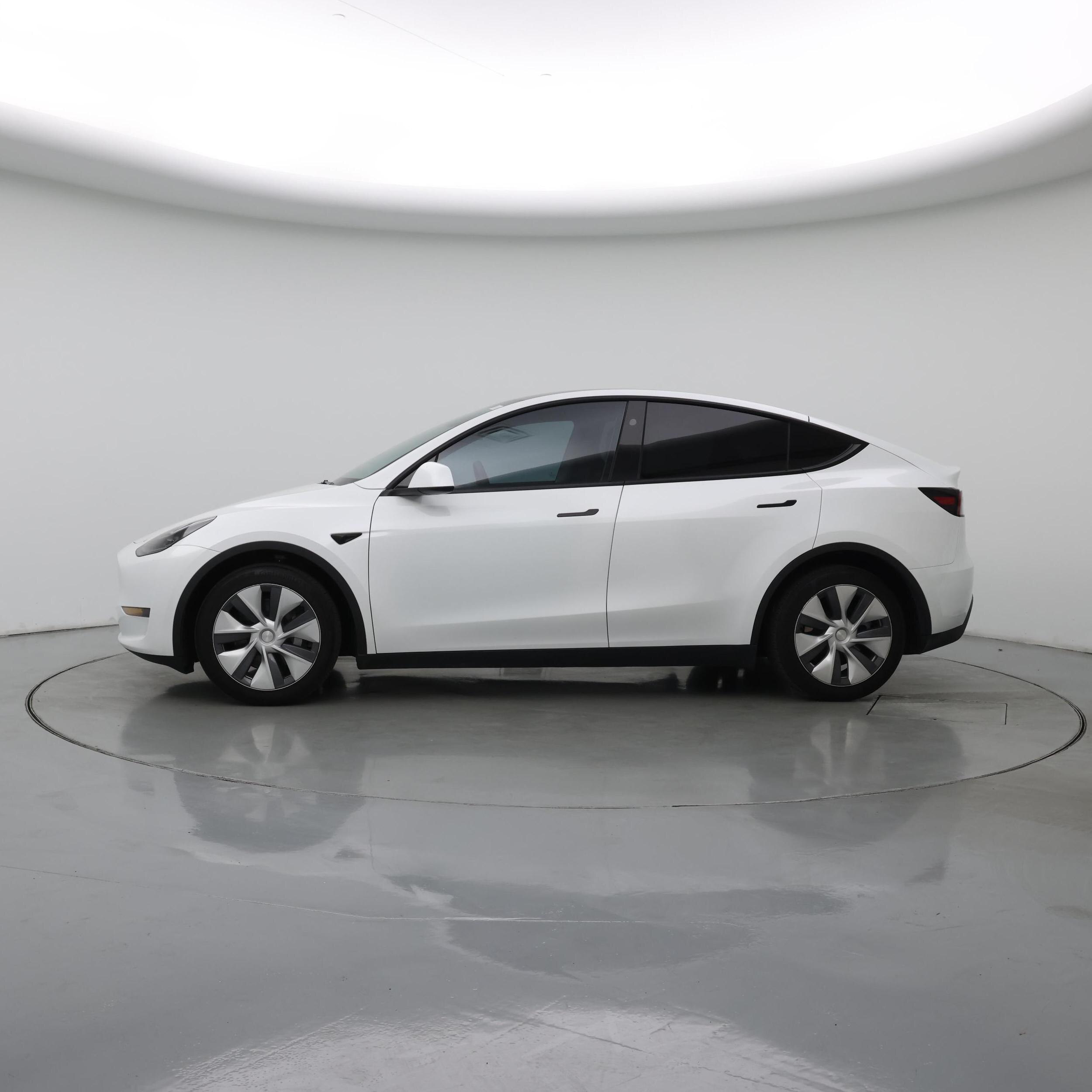 Thumbnail: 2023 Tesla Model Y - 3