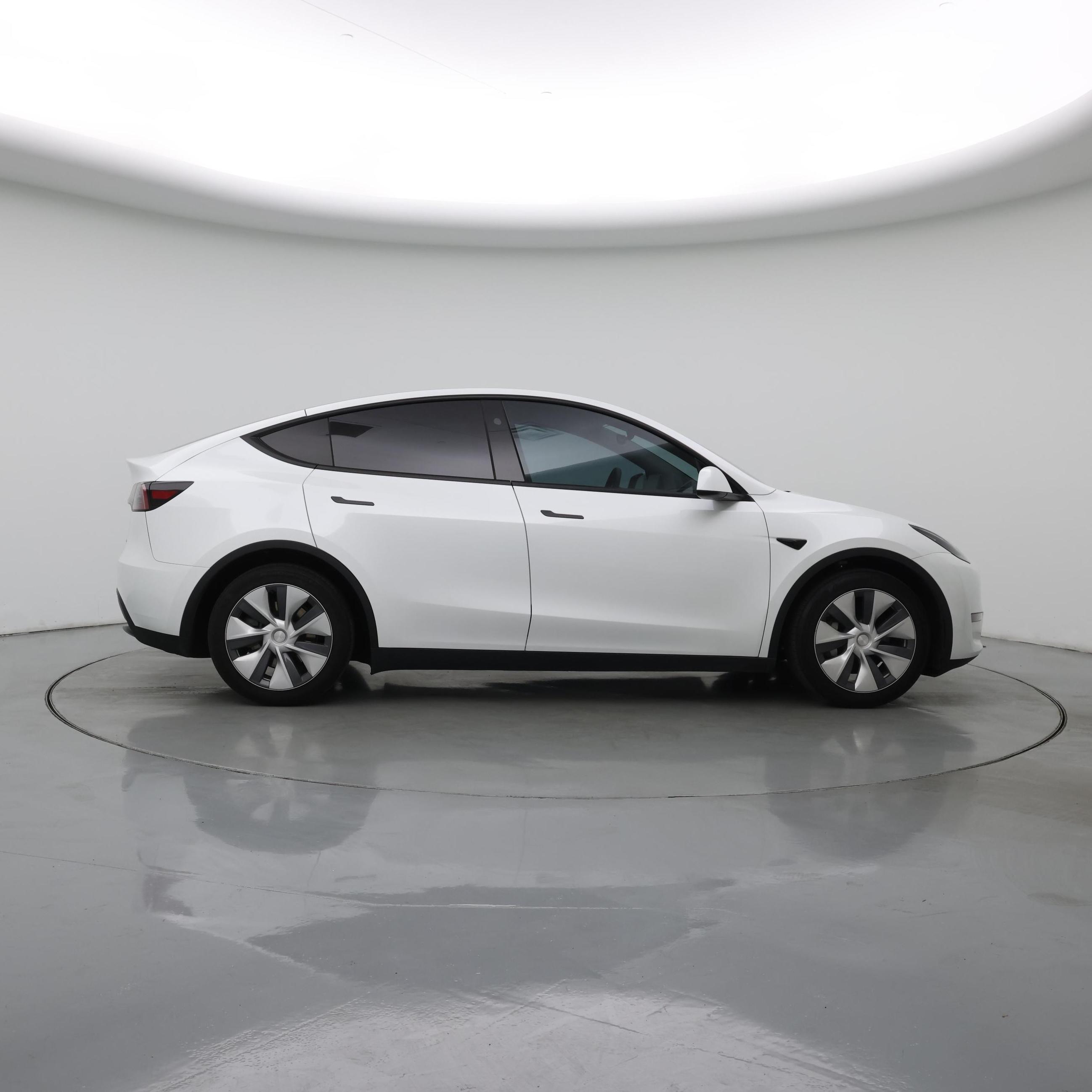 Thumbnail: 2023 Tesla Model Y - 7