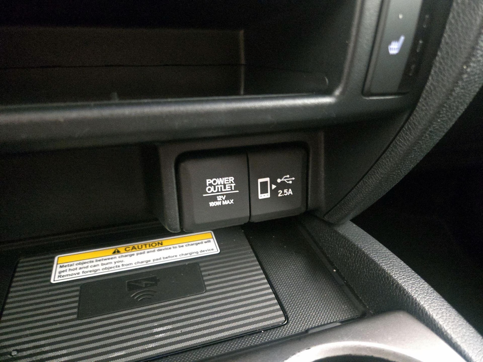 2022 Honda Pilot SE - Photo 19