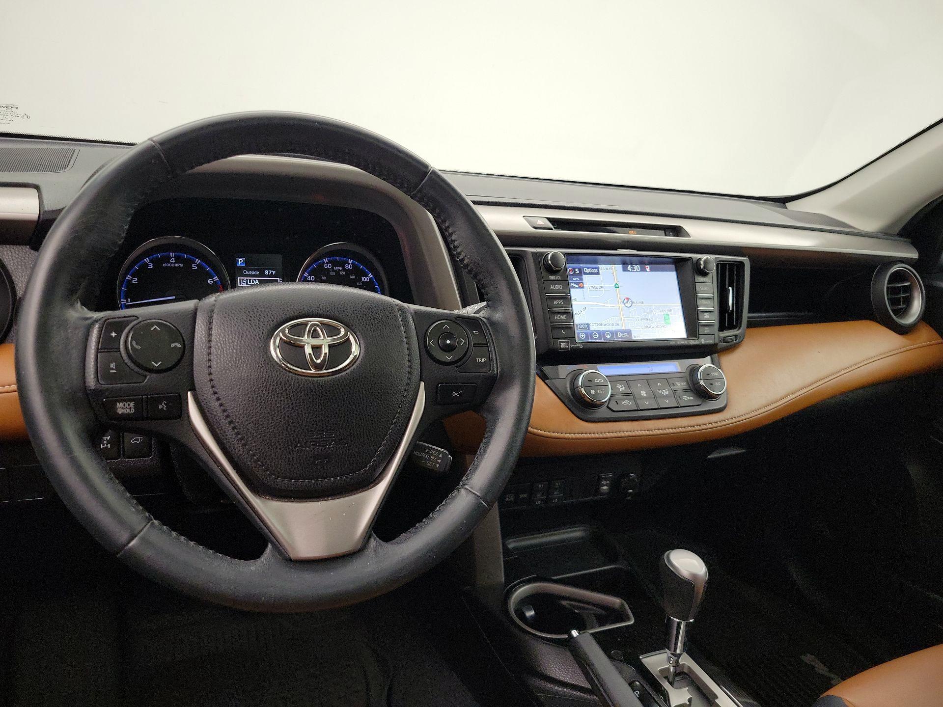 Thumbnail: 2016 Toyota RAV4 - 9