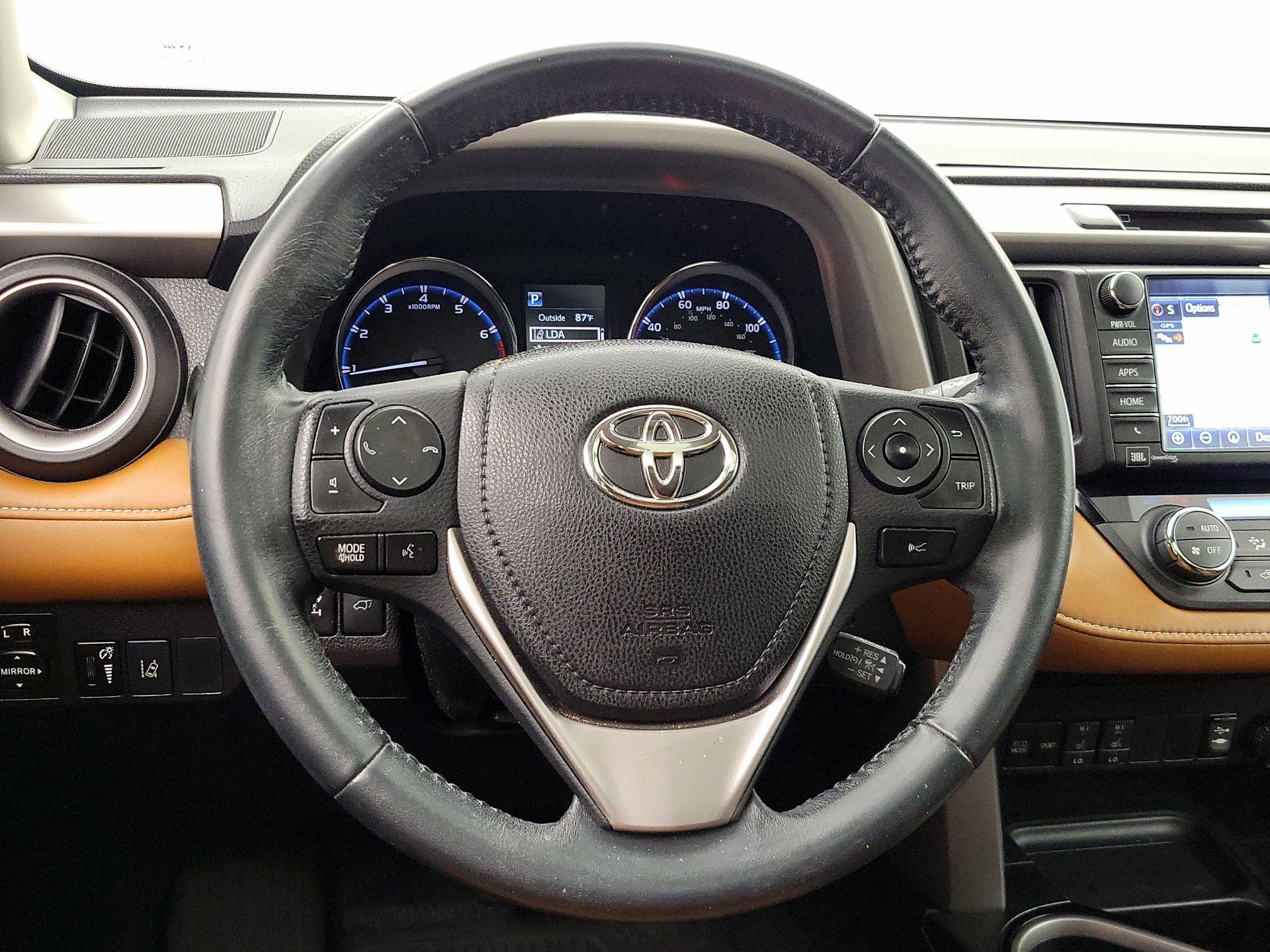 Thumbnail: 2016 Toyota RAV4 - 10