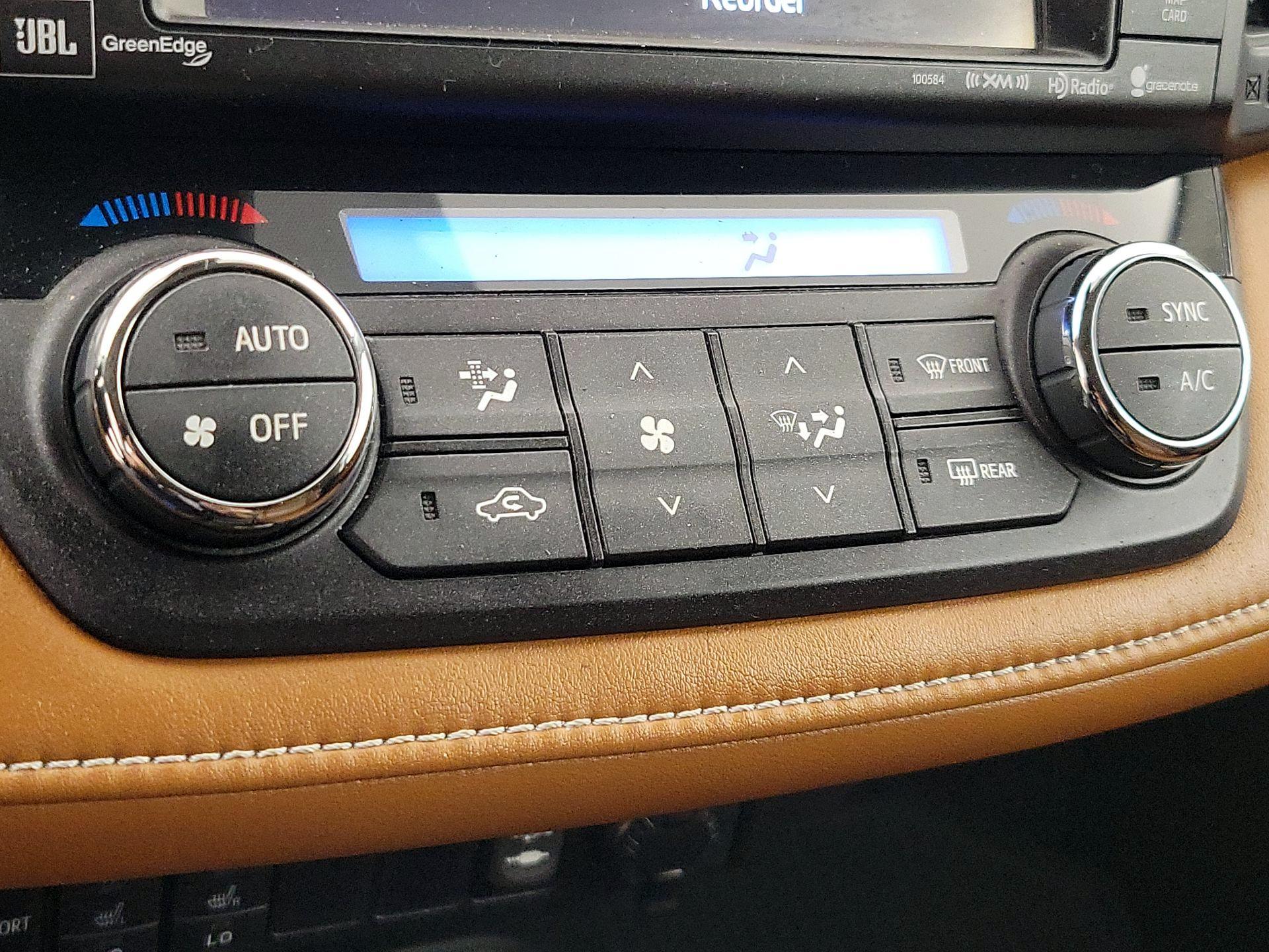 Thumbnail: 2016 Toyota RAV4 - 17
