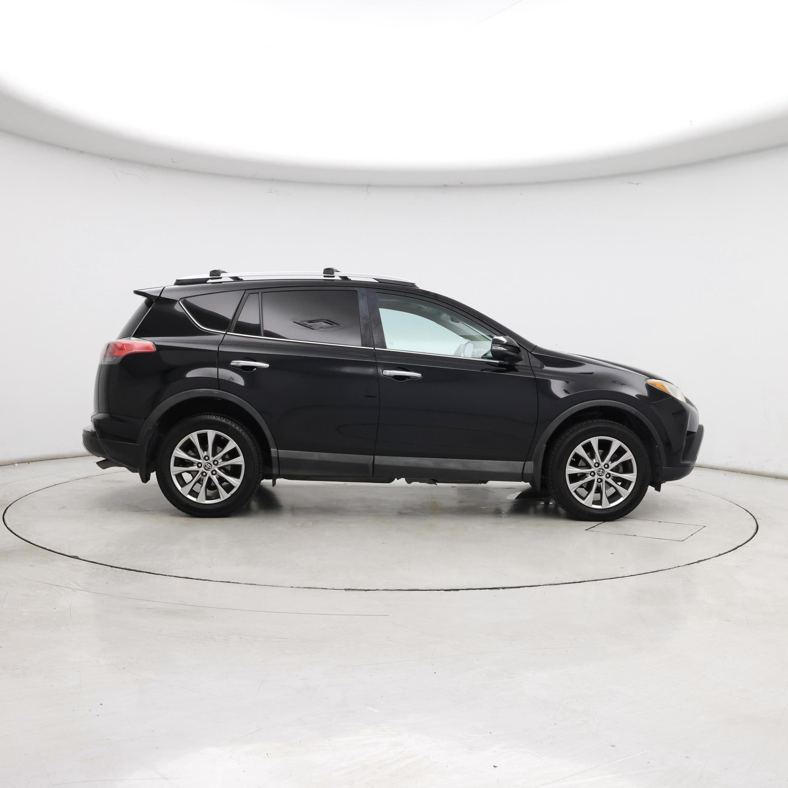 Thumbnail: 2016 Toyota RAV4 - 7