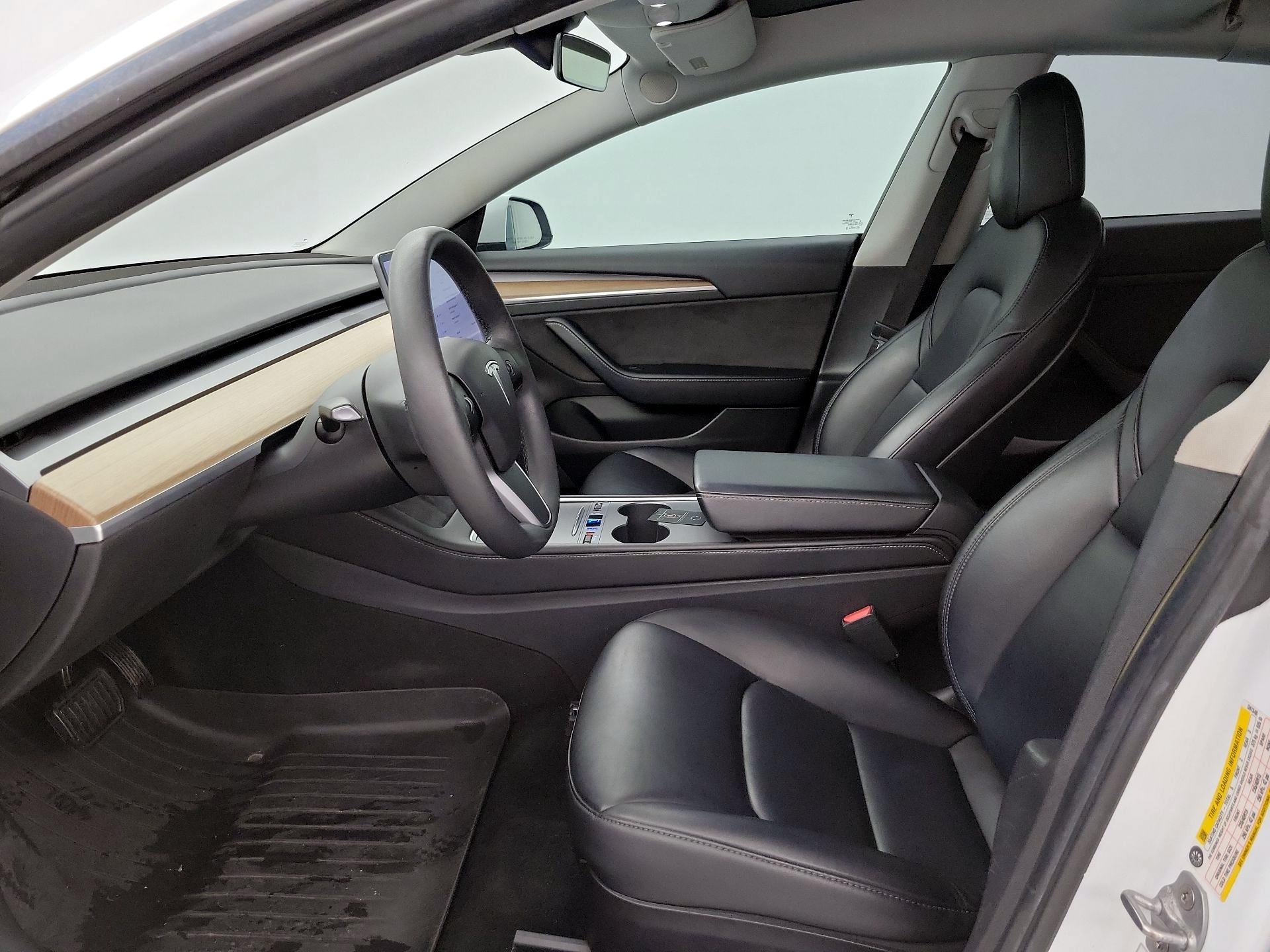 Thumbnail: 2021 Tesla Model 3 - 11