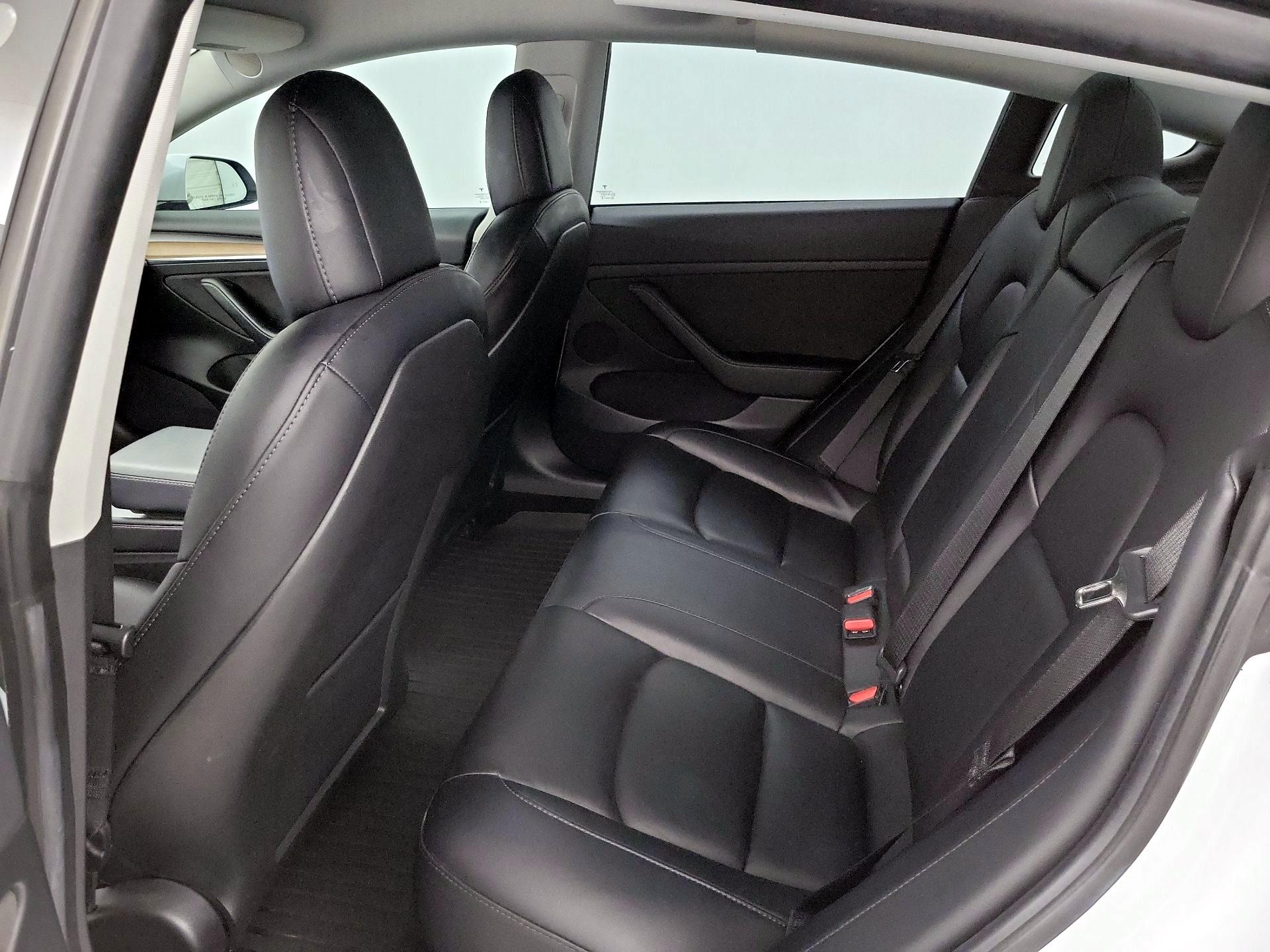 Thumbnail: 2021 Tesla Model 3 - 19