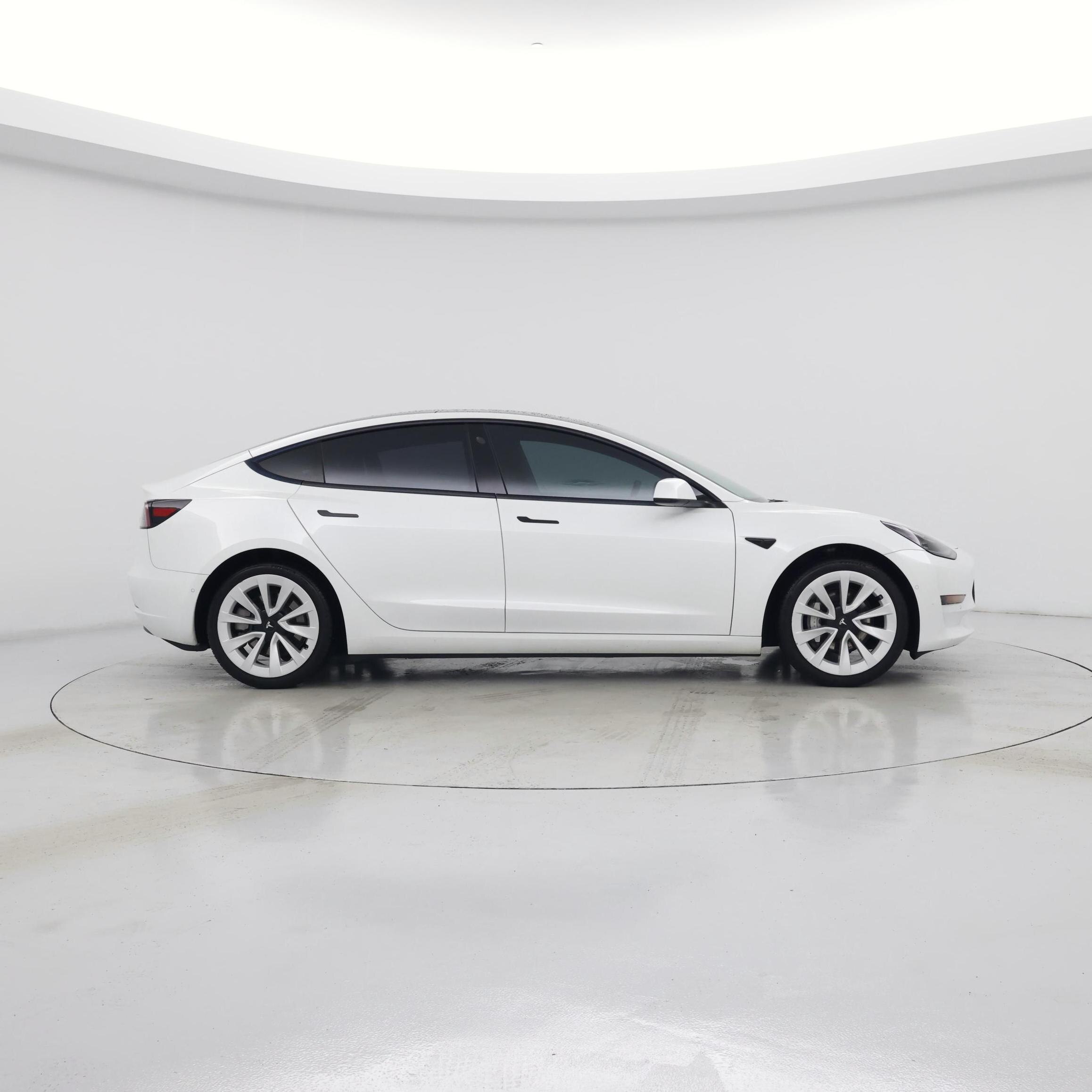 Thumbnail: 2021 Tesla Model 3 - 7