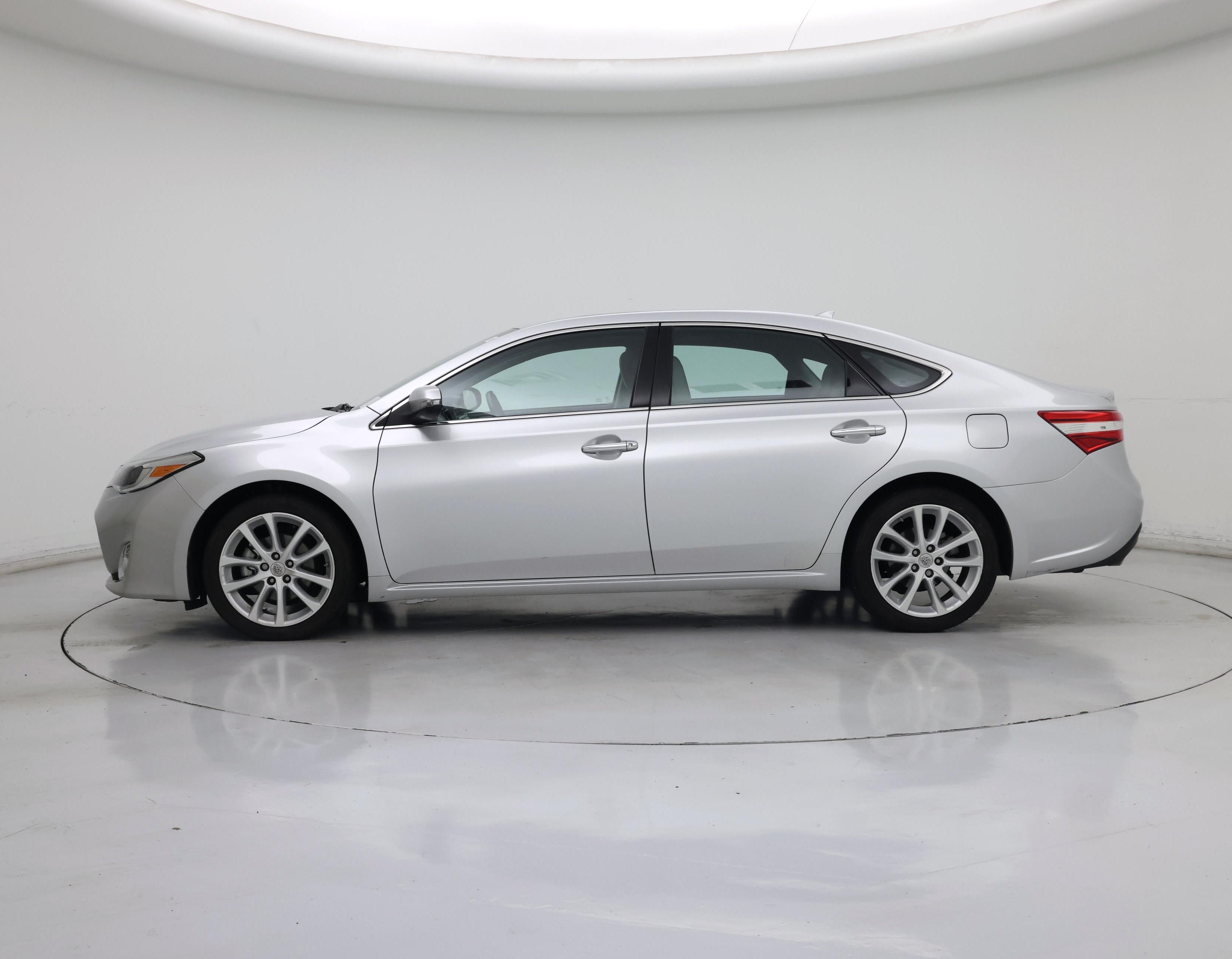Thumbnail: 2014 Toyota Avalon - 3