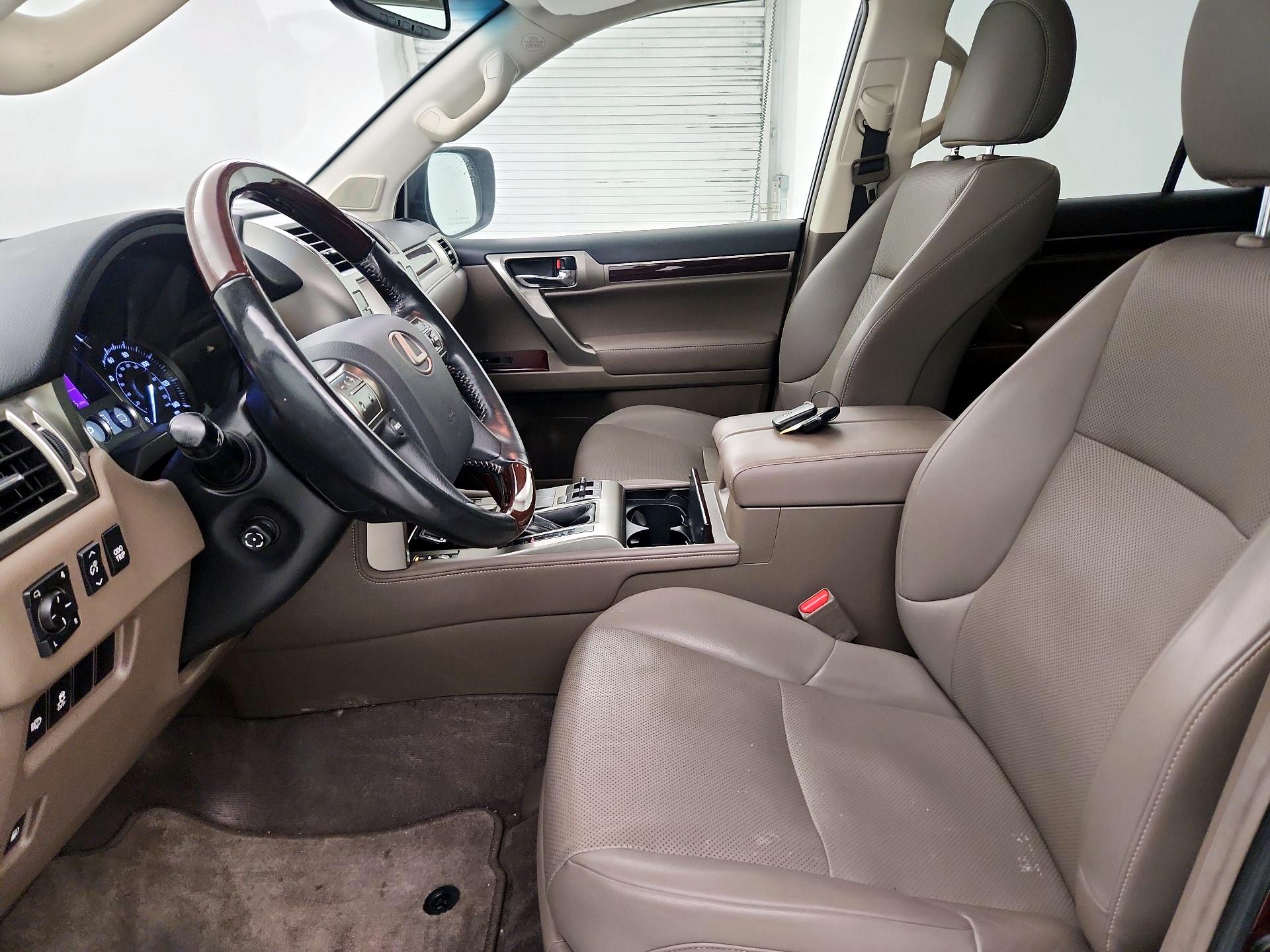 Thumbnail: 2019 Lexus GX - 9