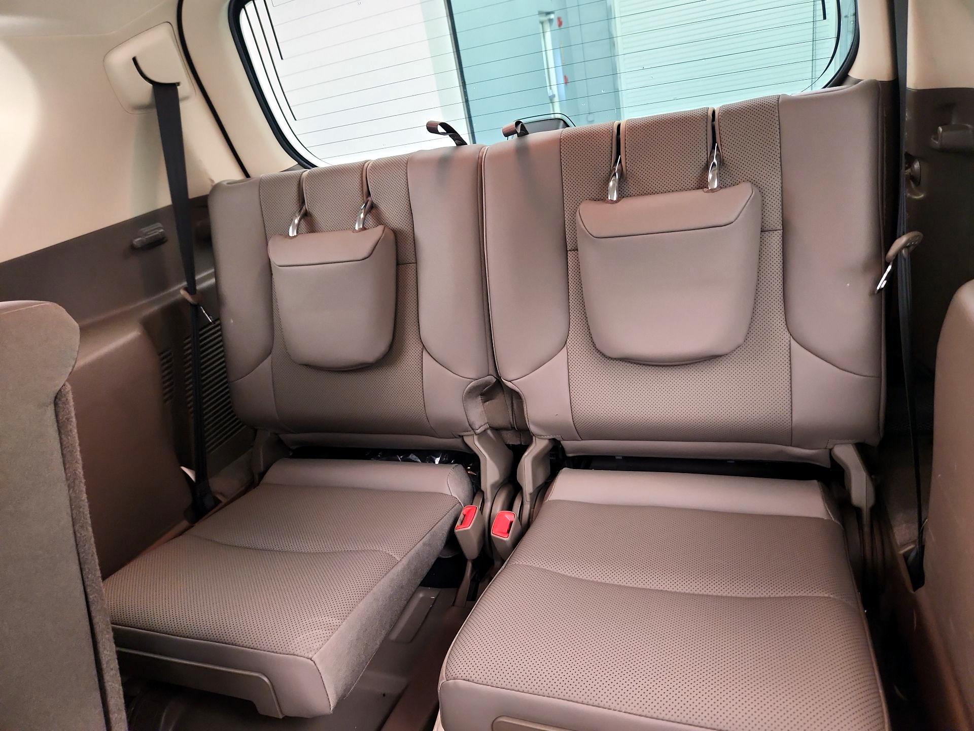 Thumbnail: 2019 Lexus GX - 20