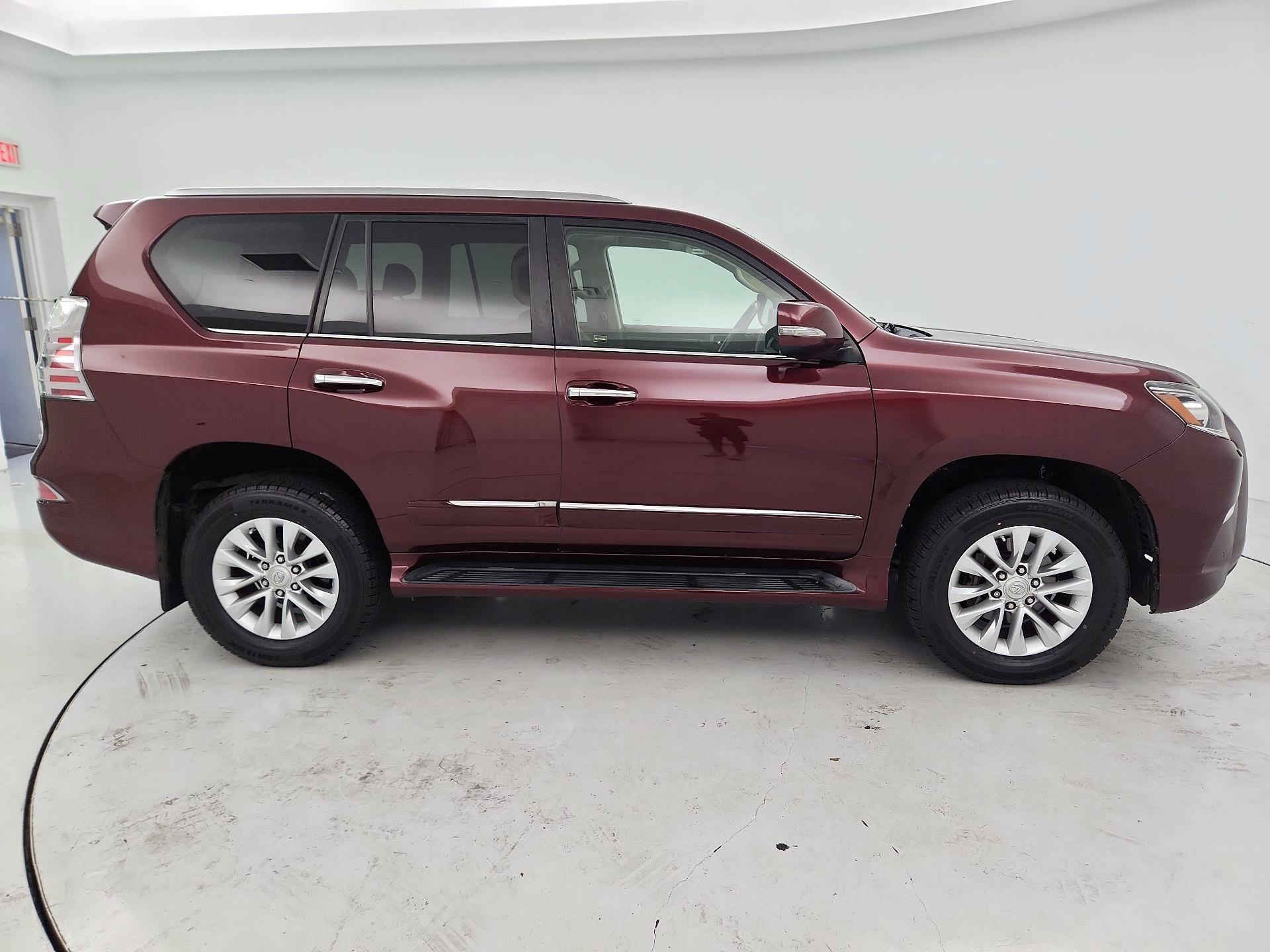 Thumbnail: 2019 Lexus GX - 4