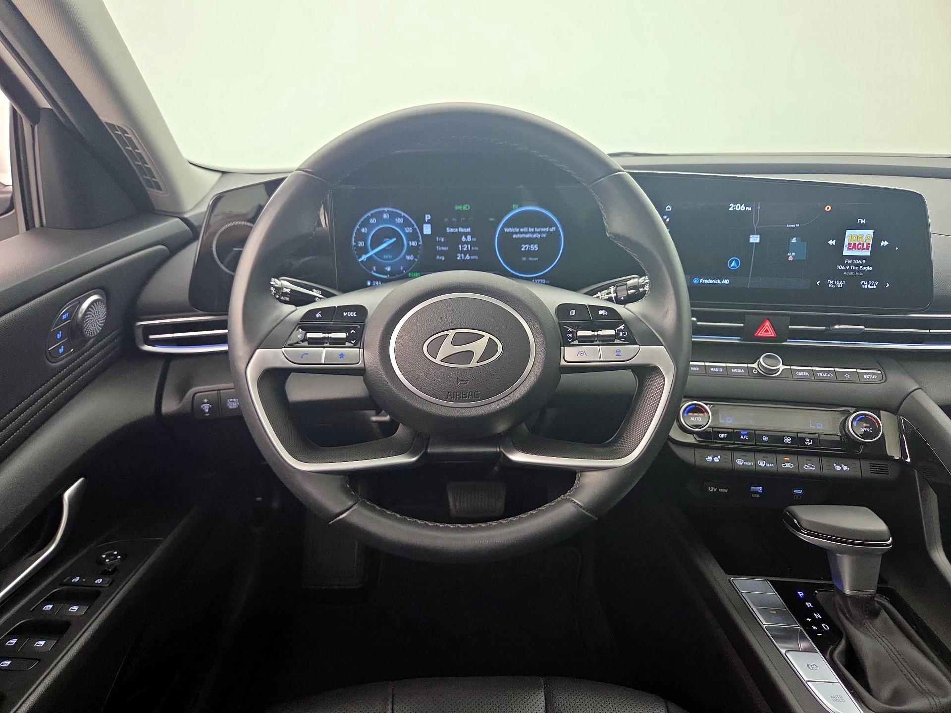 Thumbnail: 2024 Hyundai Elantra - 10