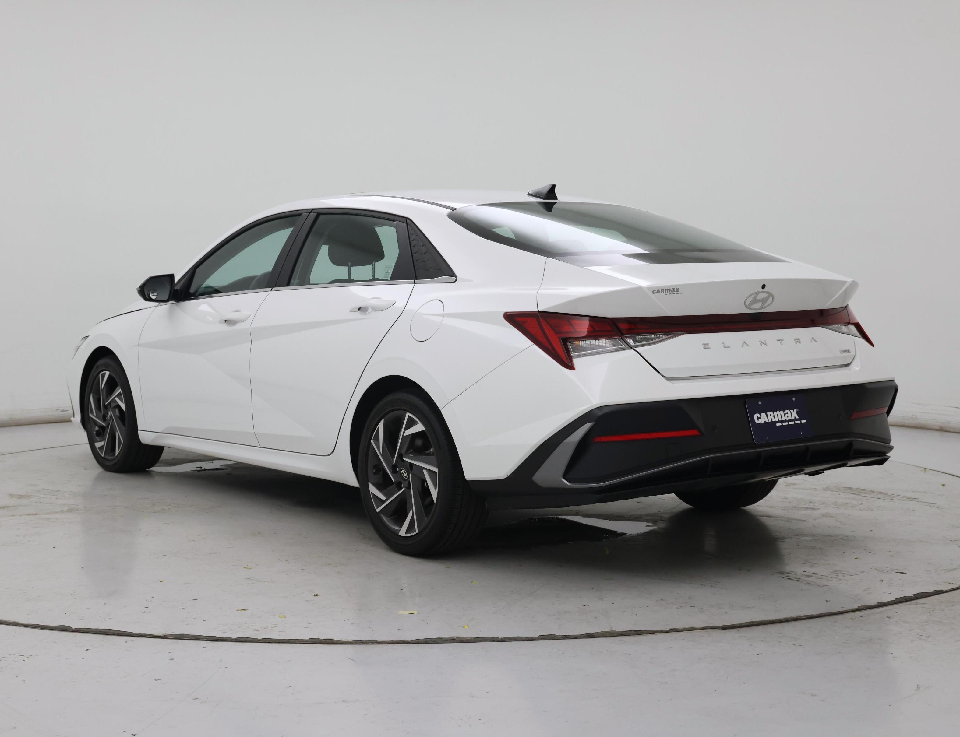 Thumbnail: 2024 Hyundai Elantra - 2