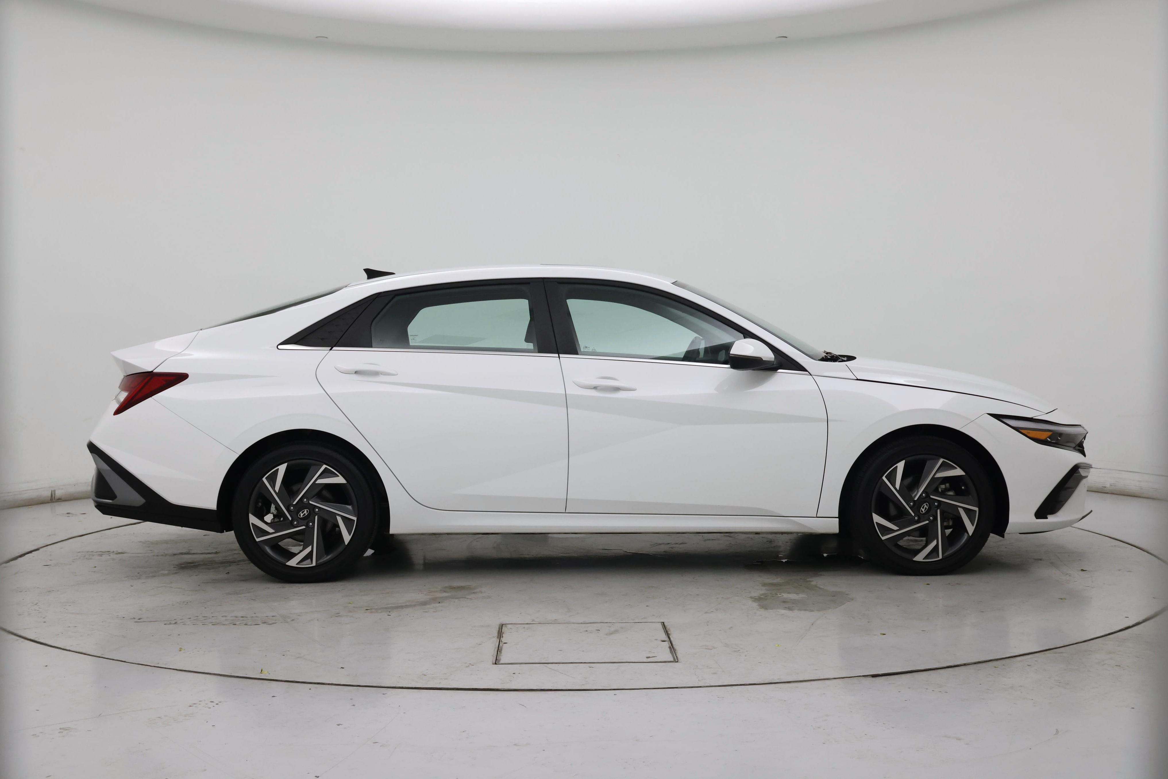 Thumbnail: 2024 Hyundai Elantra - 7