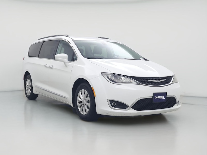 2017 Chrysler Pacifica Touring L -
                  Oxnard, CA