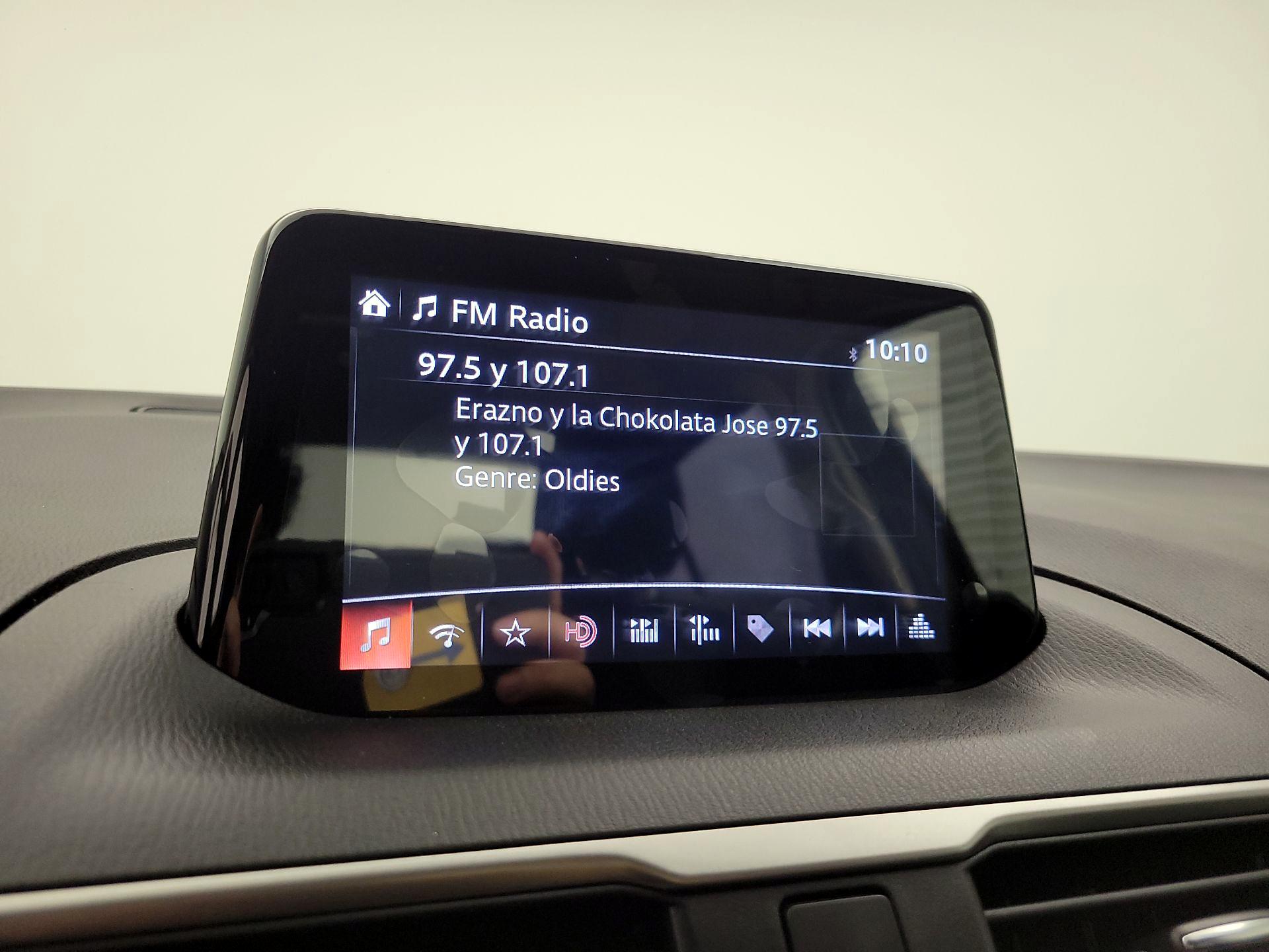 Thumbnail: 2017 Mazda Mazda3 - 16