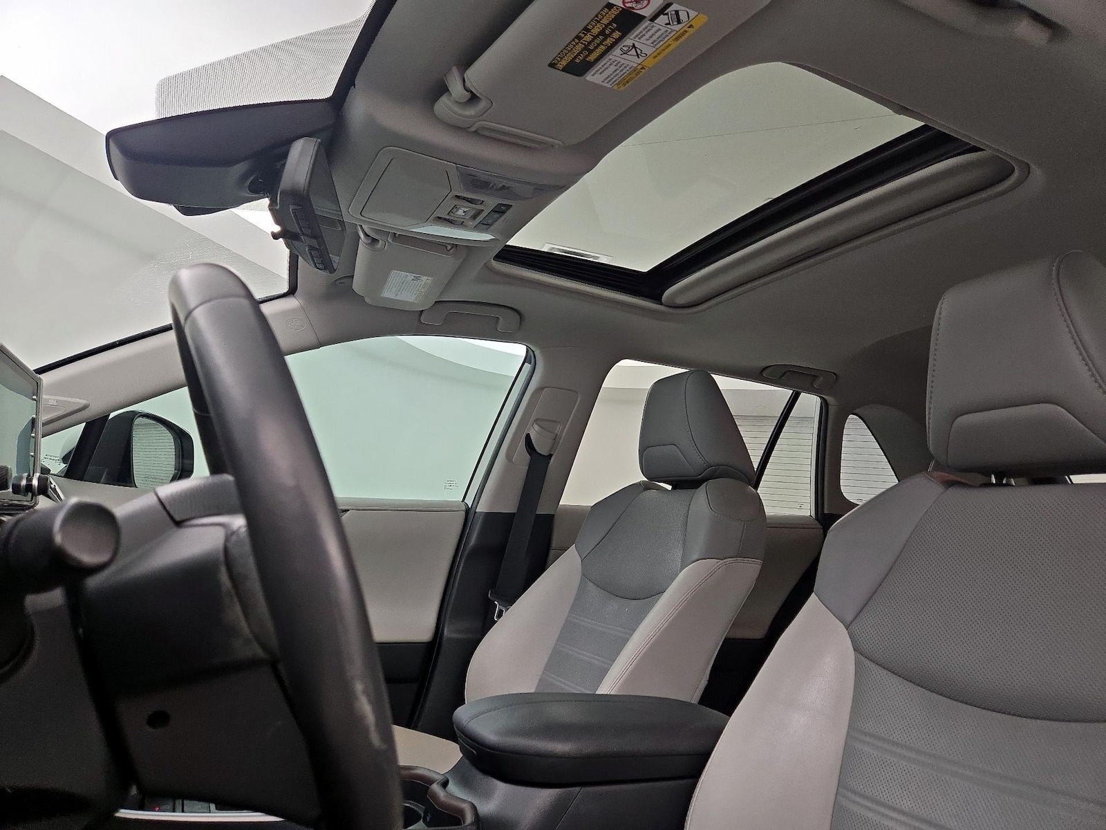 2019 Toyota RAV4 Limited - Photo 21