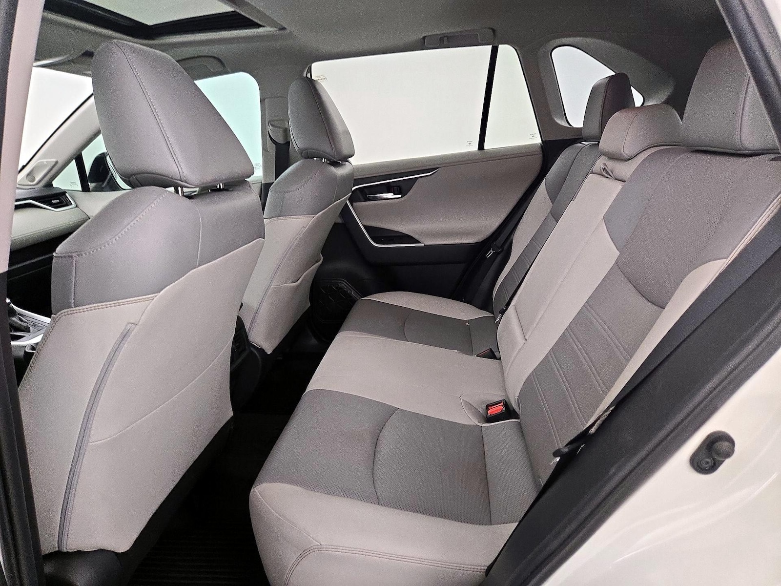 2019 Toyota RAV4 Limited - Photo 22