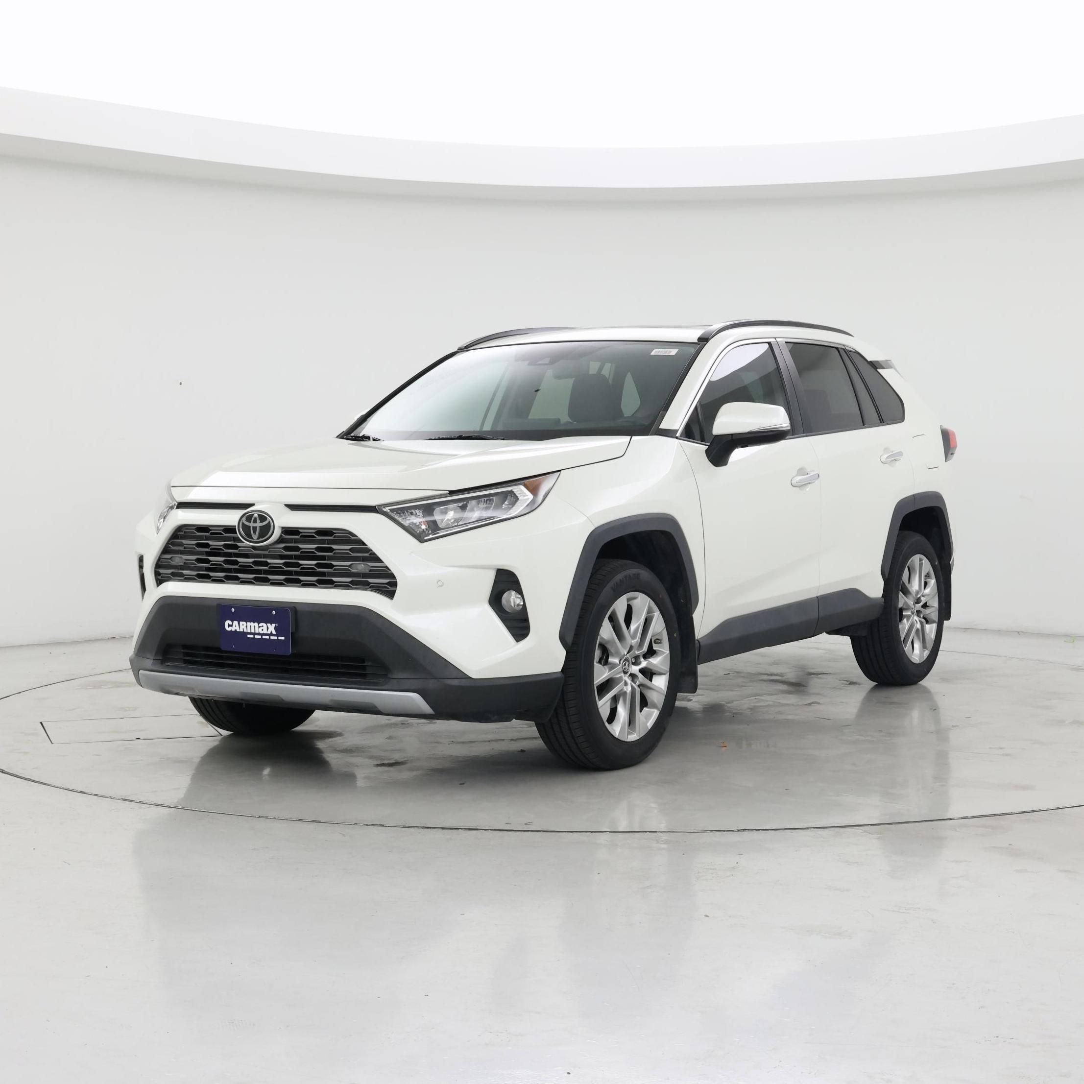 Thumbnail: 2019 Toyota RAV4 - 4