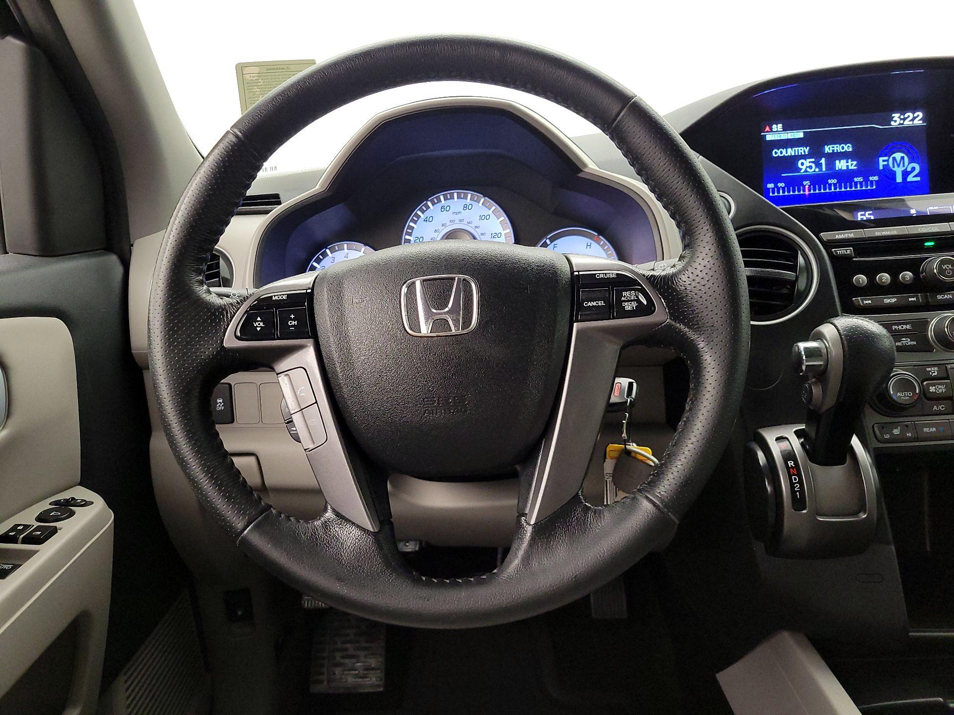 Thumbnail: 2015 Honda Pilot - 10
